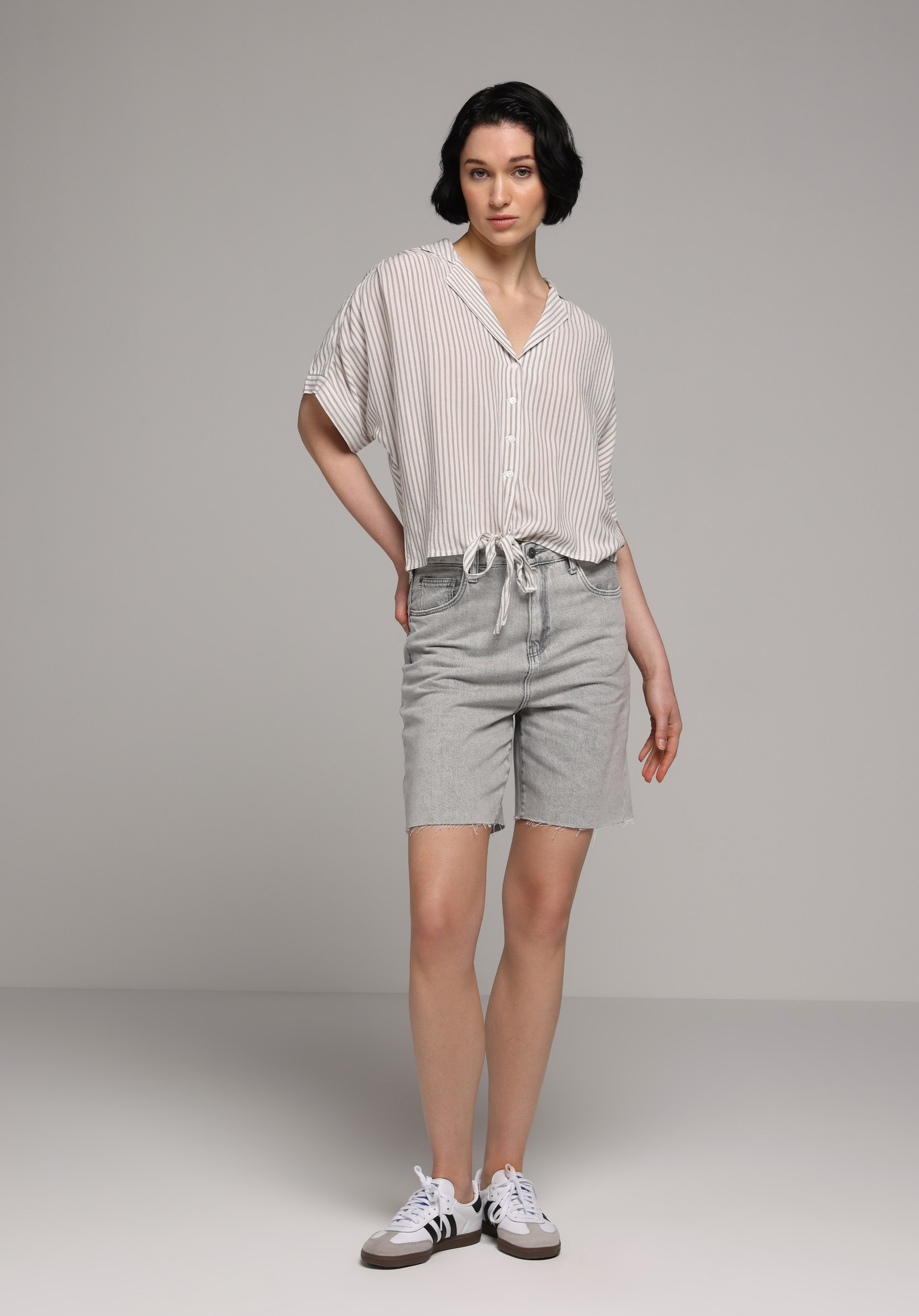 Fashion Fit Shirt Neck Çizgili Kadın Yeşil Kısa Kol Gömlek