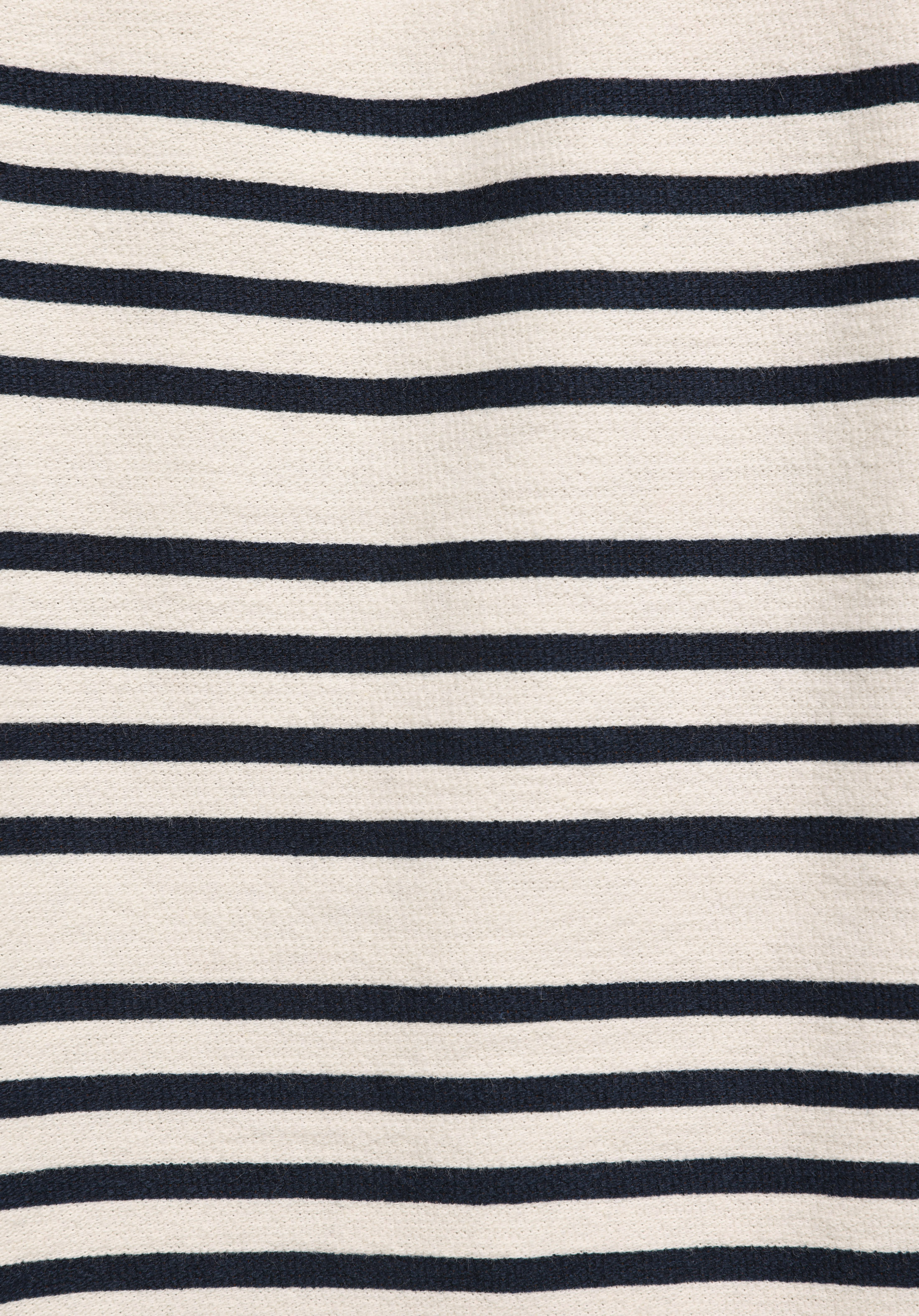 Regular Fit Yuvarlak Yaka Çizgili Erkek Lacivert Kısa Kol Tişört