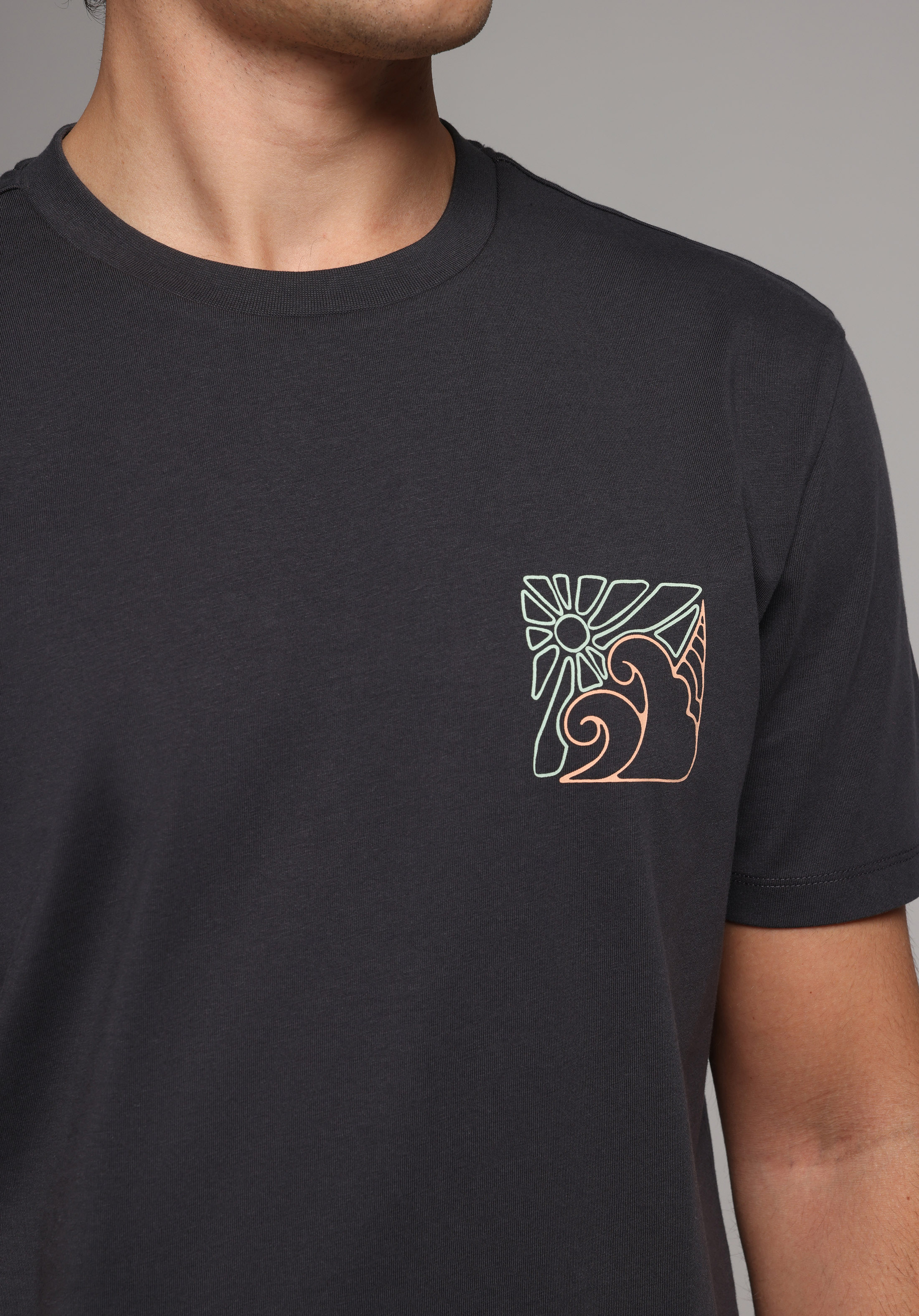 Regular Fit Yuvarlak Yaka Düz Erkek Gri Kısa Kol Tişört