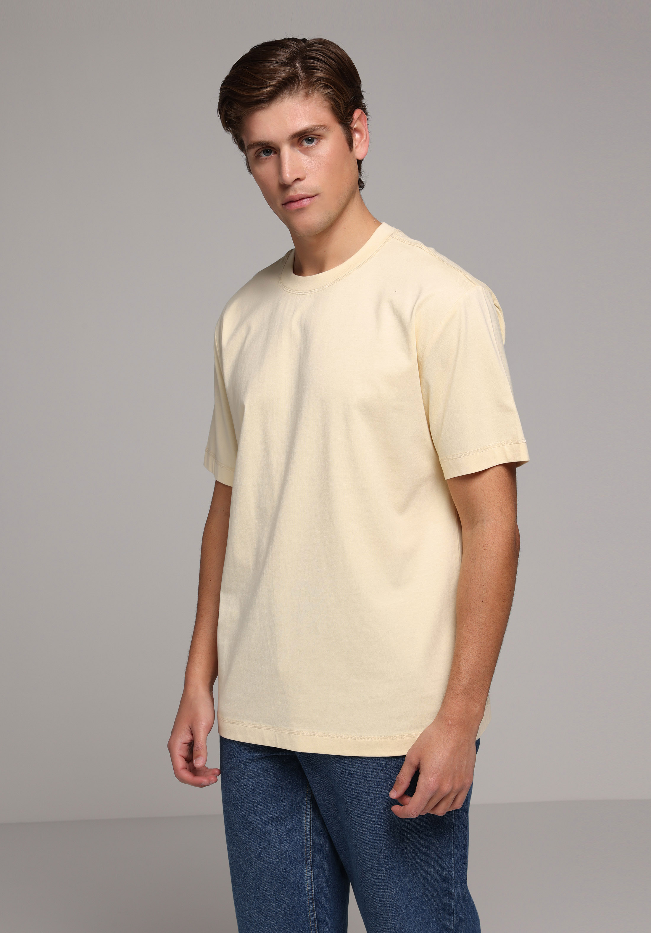 Comfort Fit Yuvarlak Yaka Düz Erkek Sari Kısa Kol Tişört