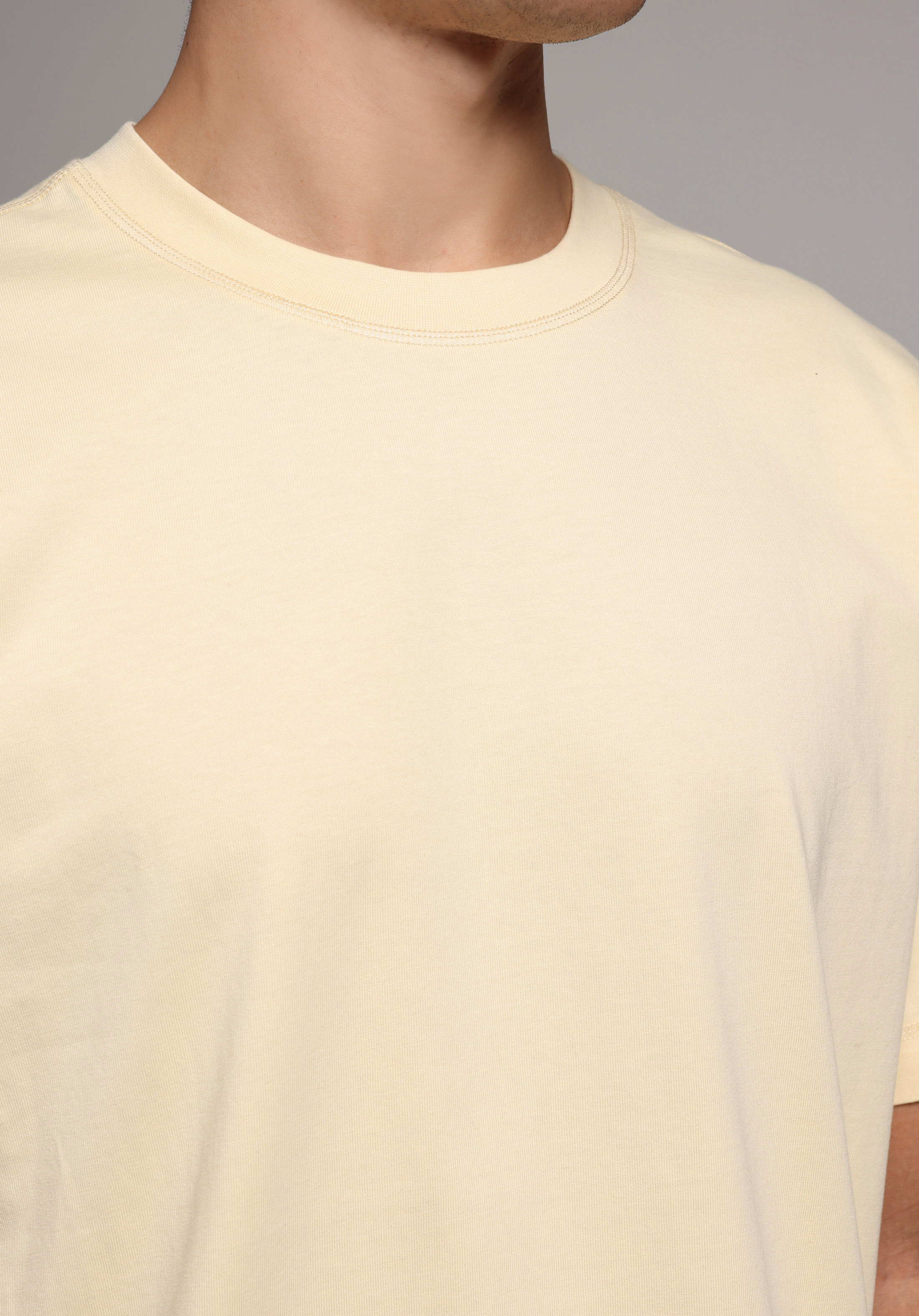 Comfort Fit Yuvarlak Yaka Düz Erkek Sari Kısa Kol Tişört