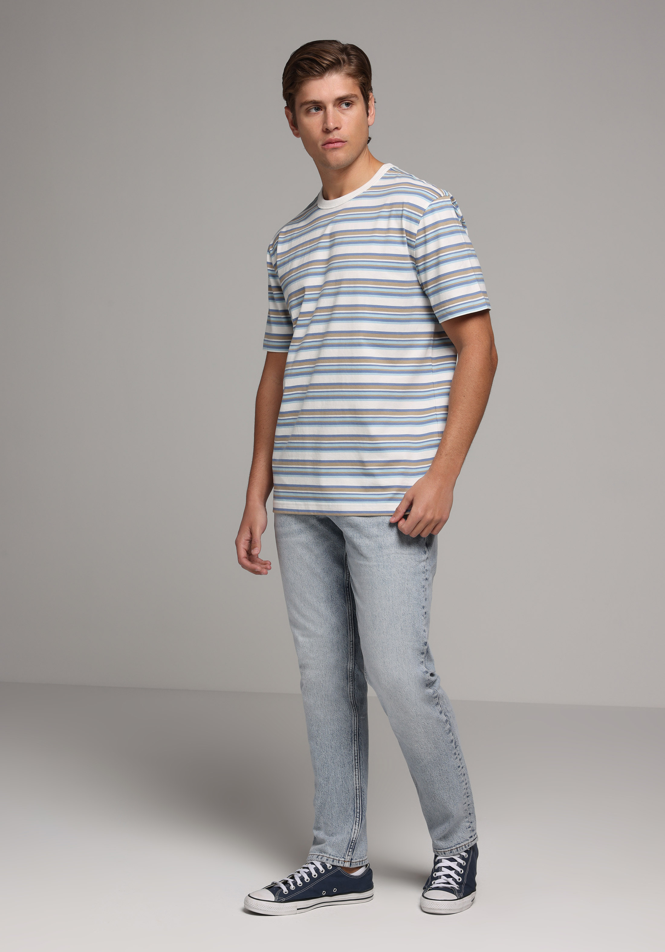 Comfort Fit Yuvarlak Yaka Çizgili Erkek Beyaz Kısa Kol Tişört