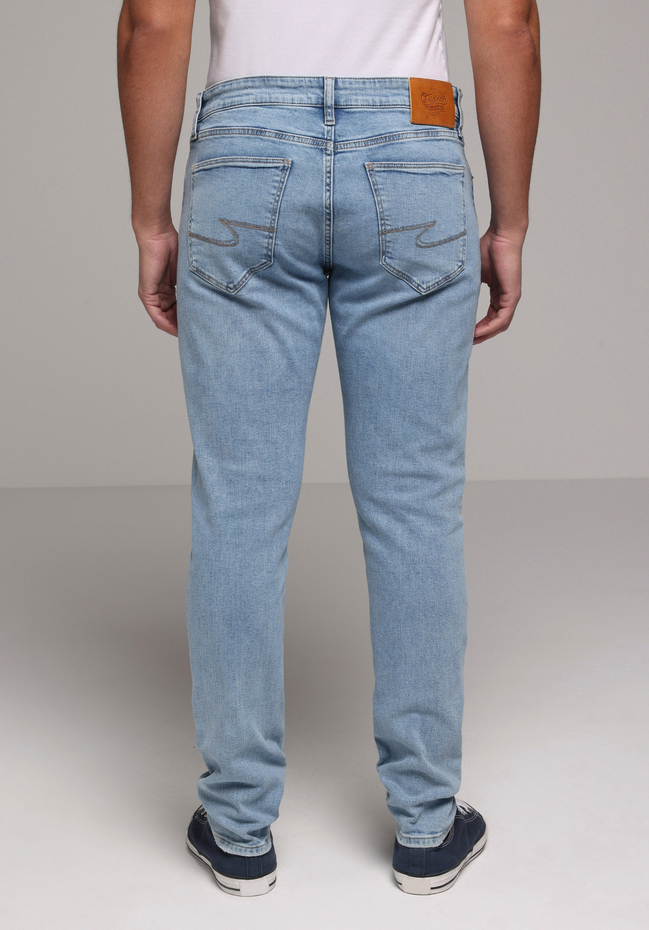 Slim Fit   Erkek Light İndigo Denim Jean Pantolon