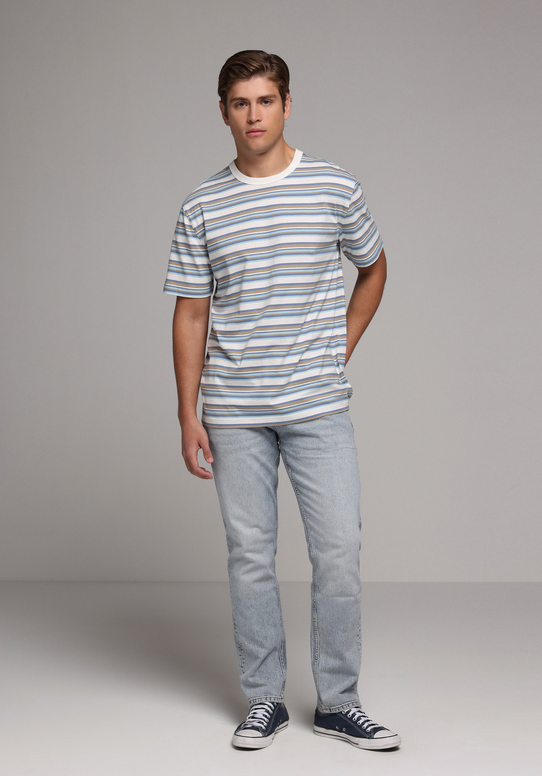 Regular Fit   Erkek Light İndigo Denim Jean Pantolon