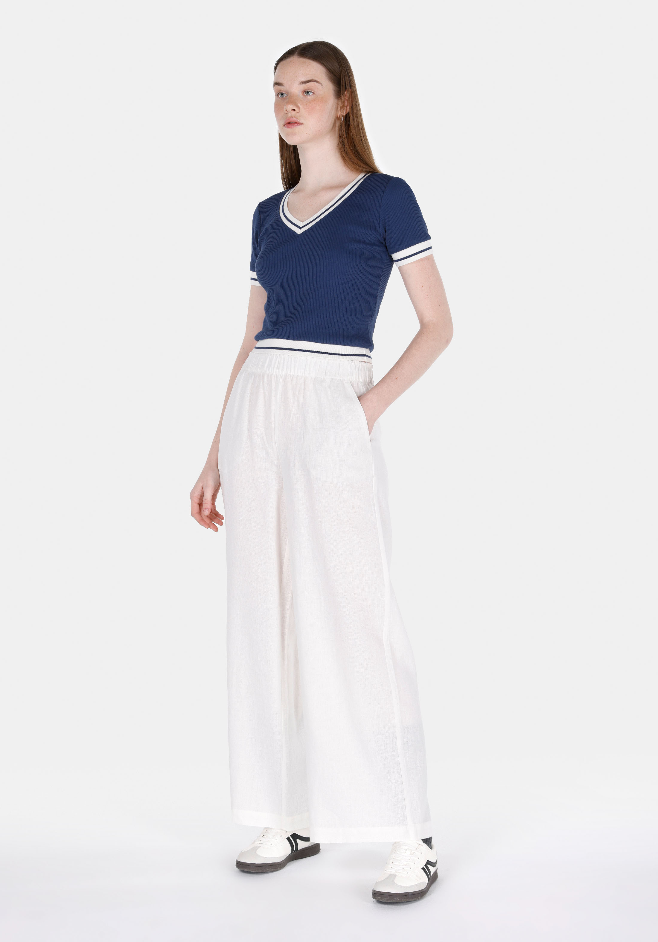 Slim Fit V Yaka Düz Kadın Lacivert Kısa Kol Tişört