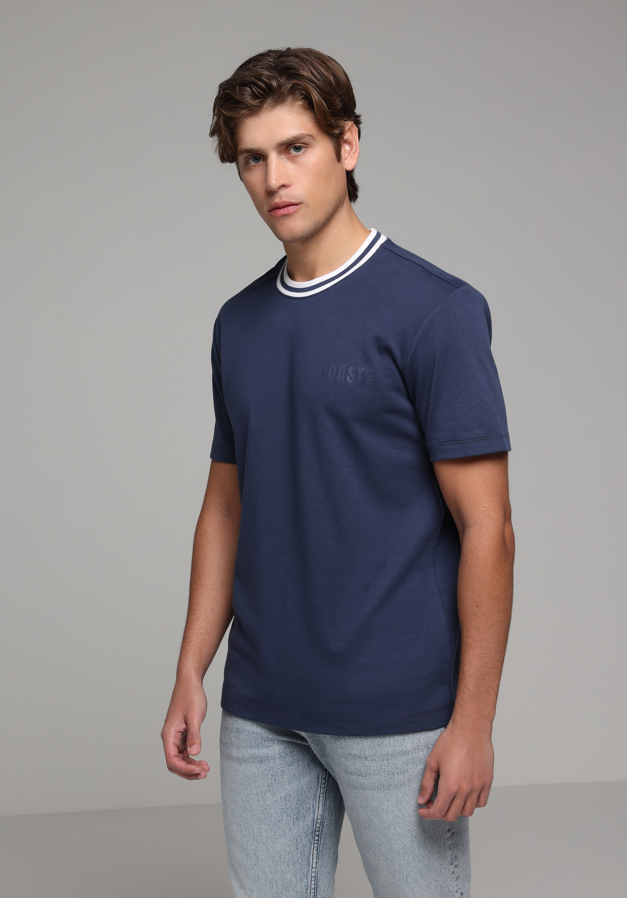 Regular Fit Yuvarlak Yaka Düz Erkek Lacivert Kısa Kol Tişört