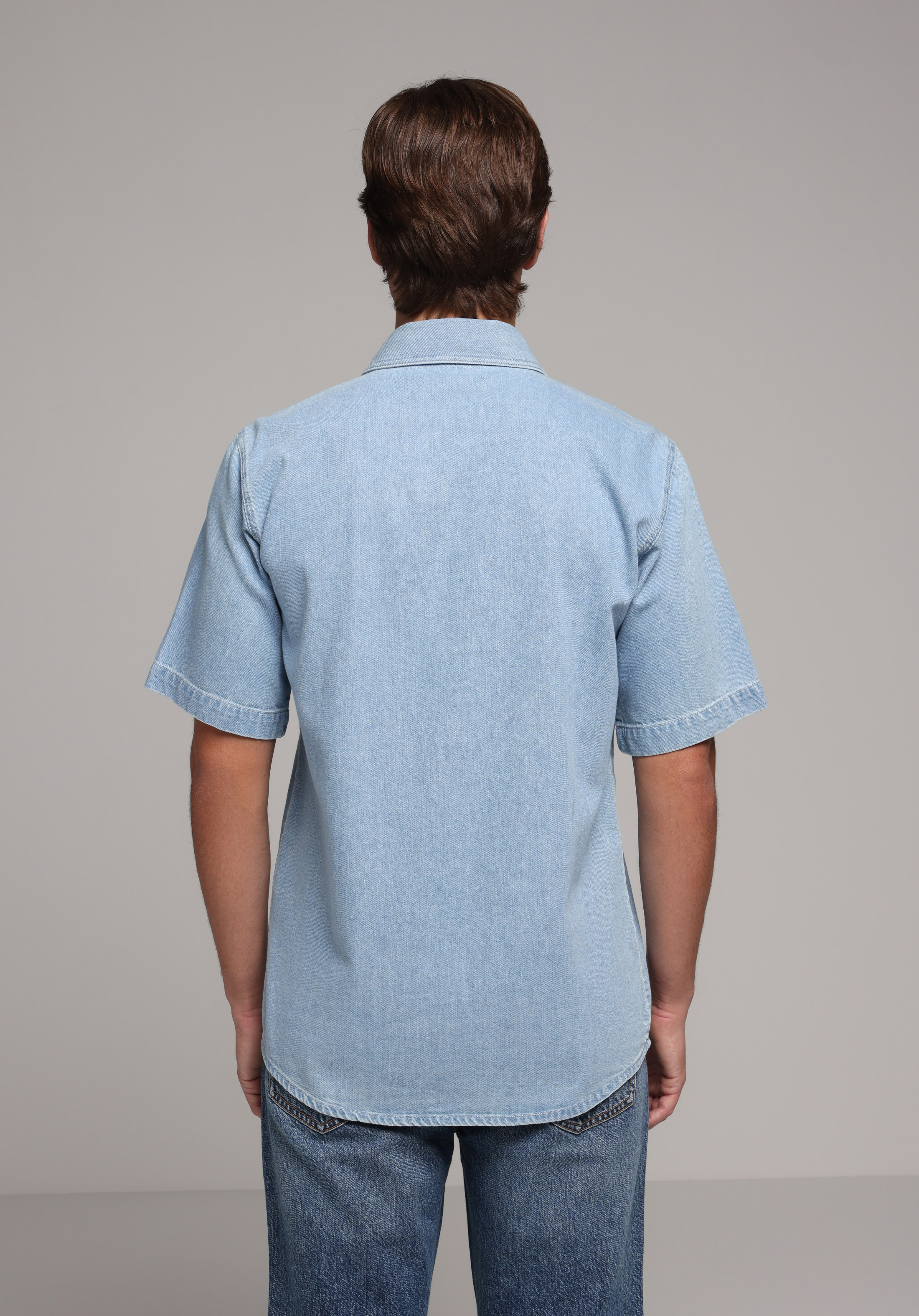 Regular Fit Klasik Yaka Düz Erkek Light İndigo Denim Kısa Kol Gömlek