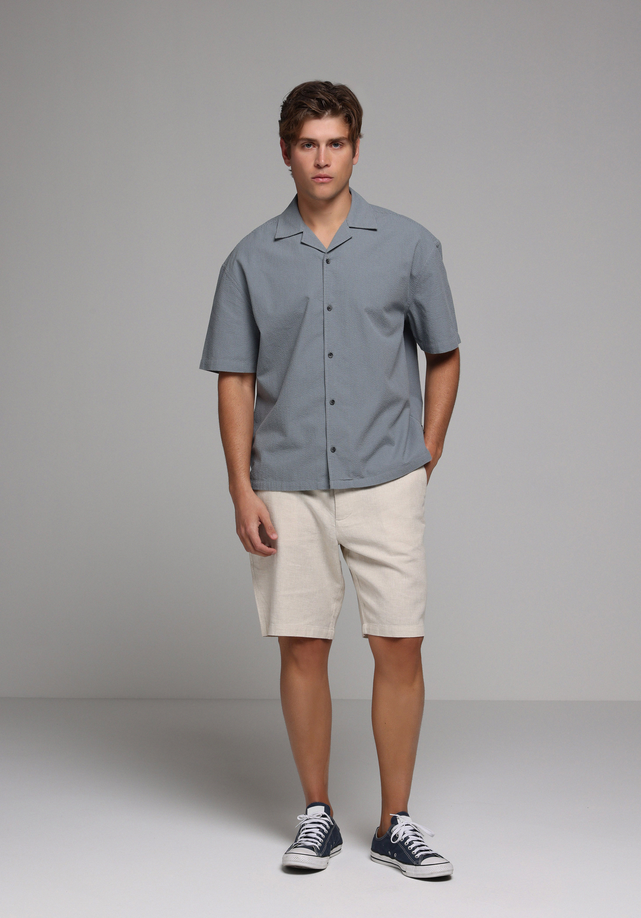 Regular Fit Orta Bel Düz Erkek Bej Şort