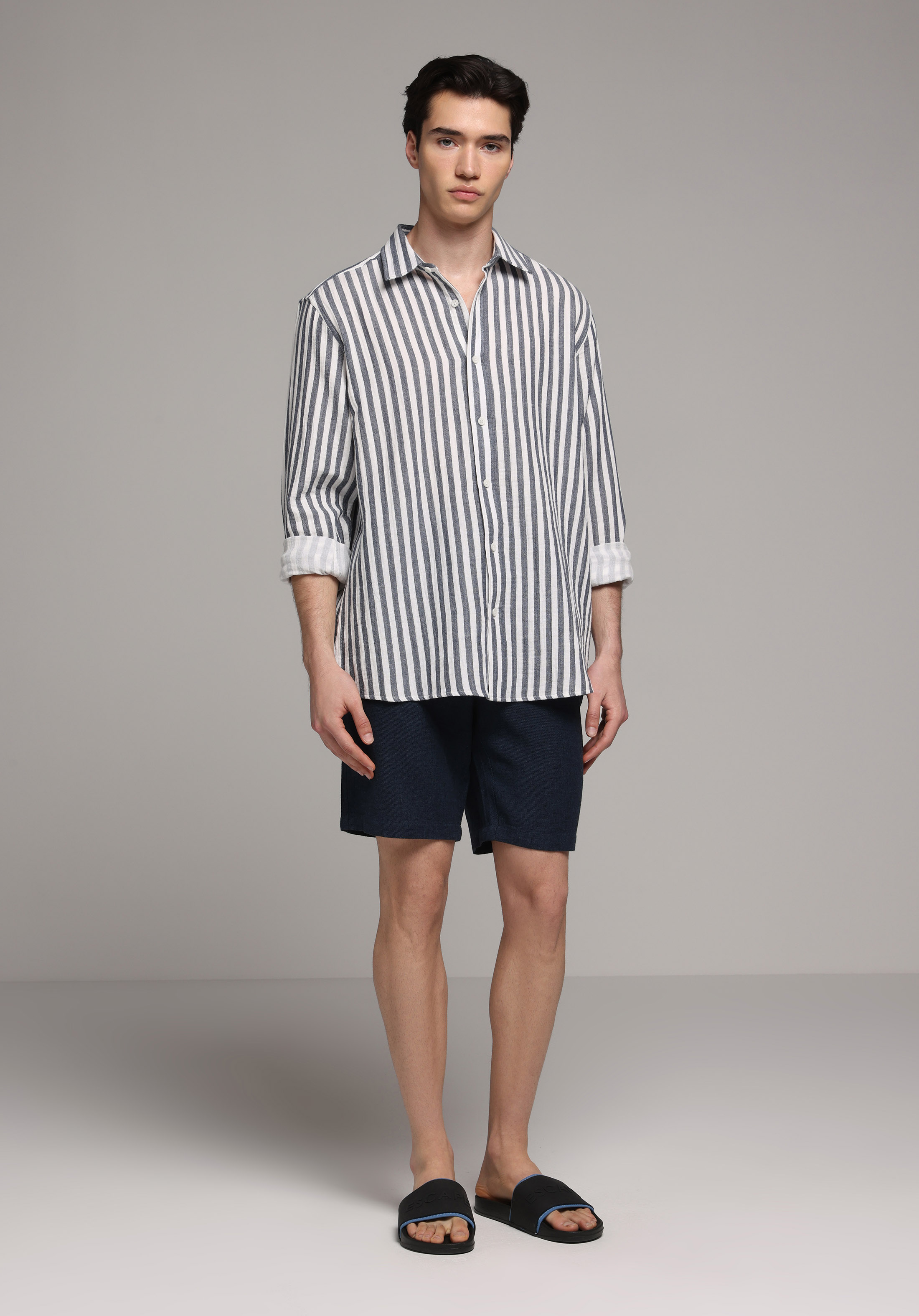 Regular Fit Orta Bel Düz Erkek Lacivert Şort