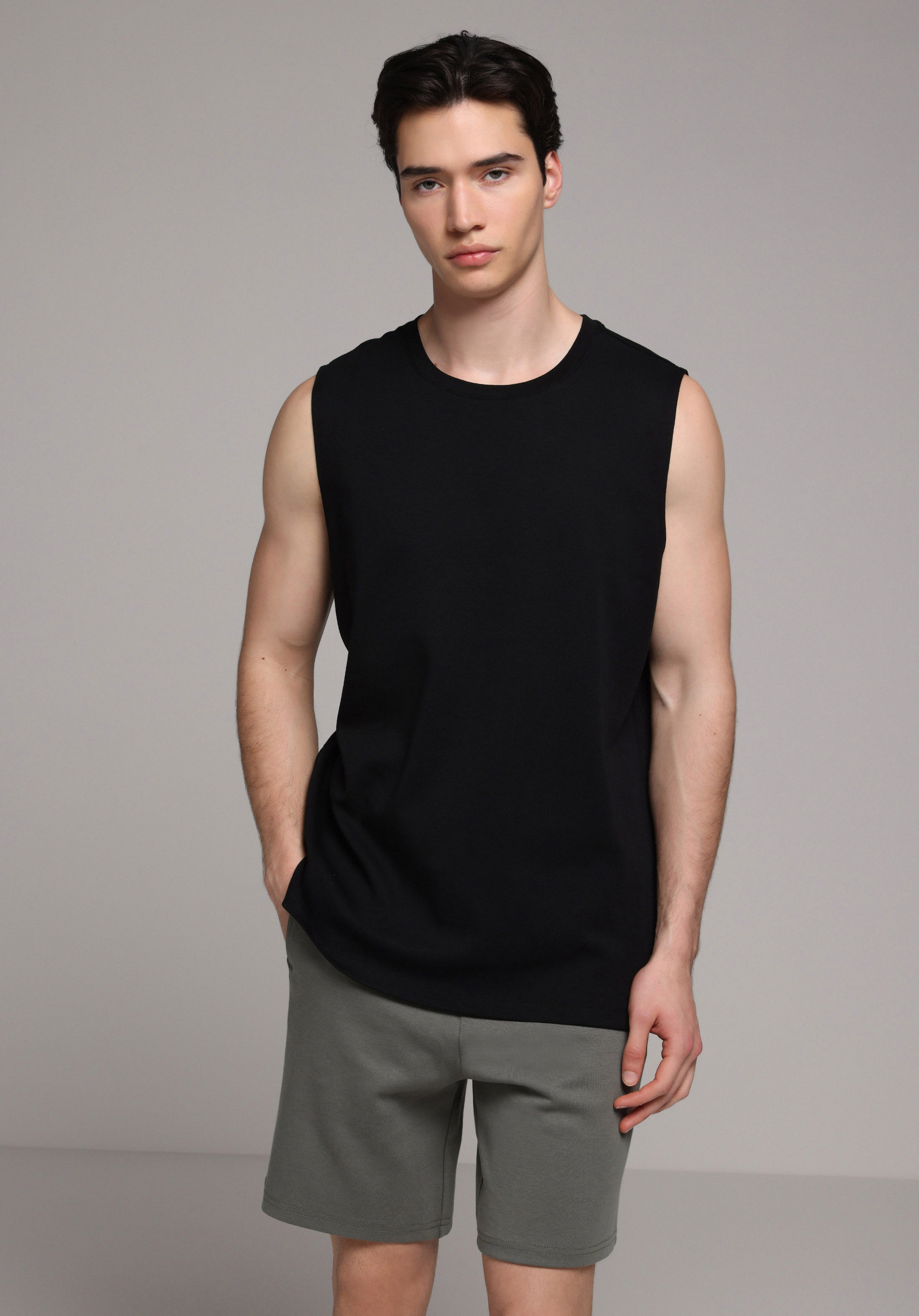 Regular Fit   Erkek Siyah Atlet