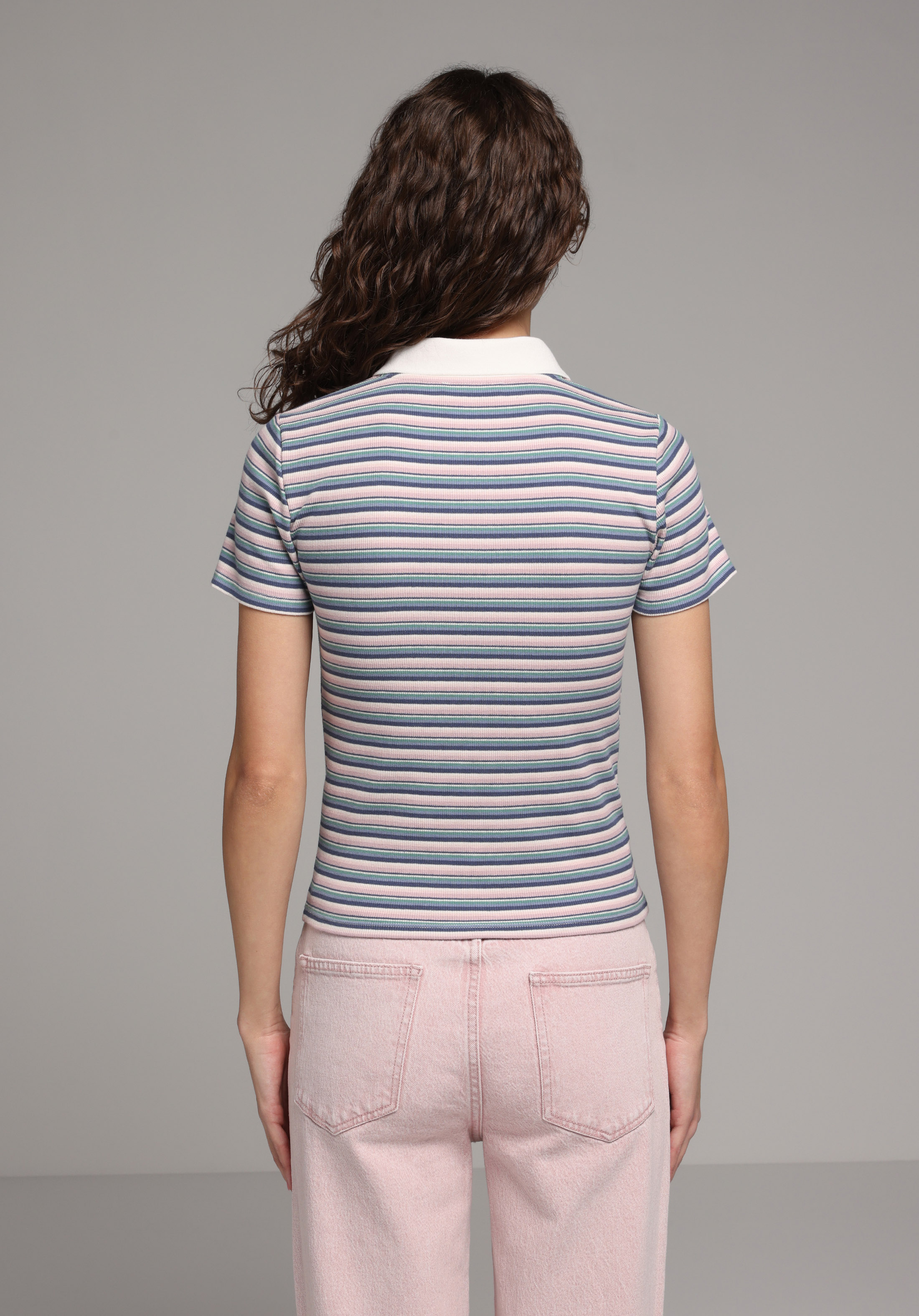 Slim Fit Polo Yaka Çizgili Kadın Pembe Kısa Kol Tişört