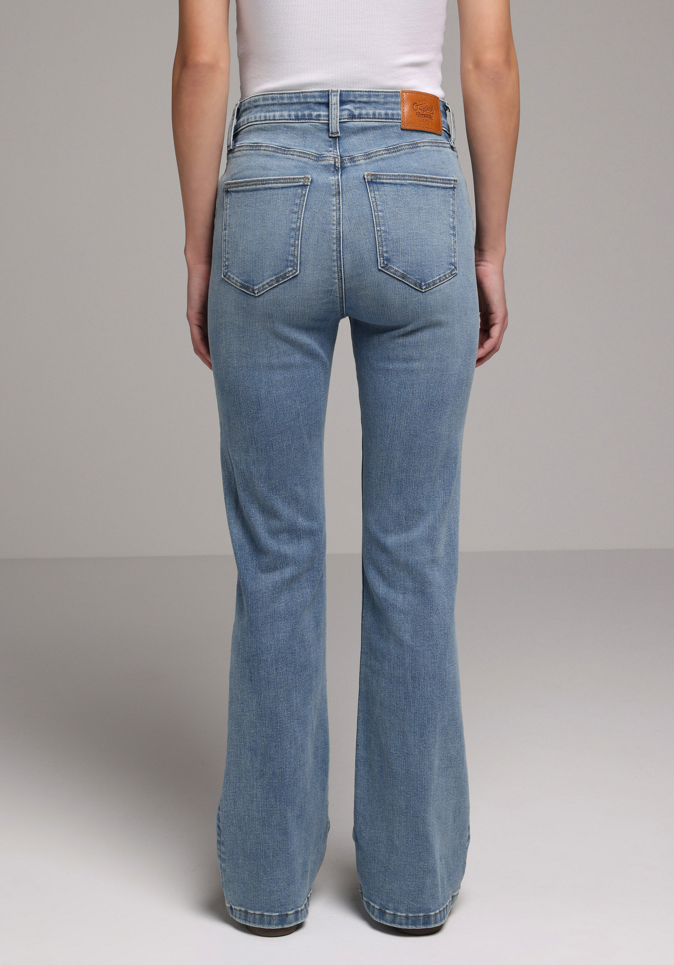 Regular Fit   Kadın Mid İndigo Denim Jean Pantolon
