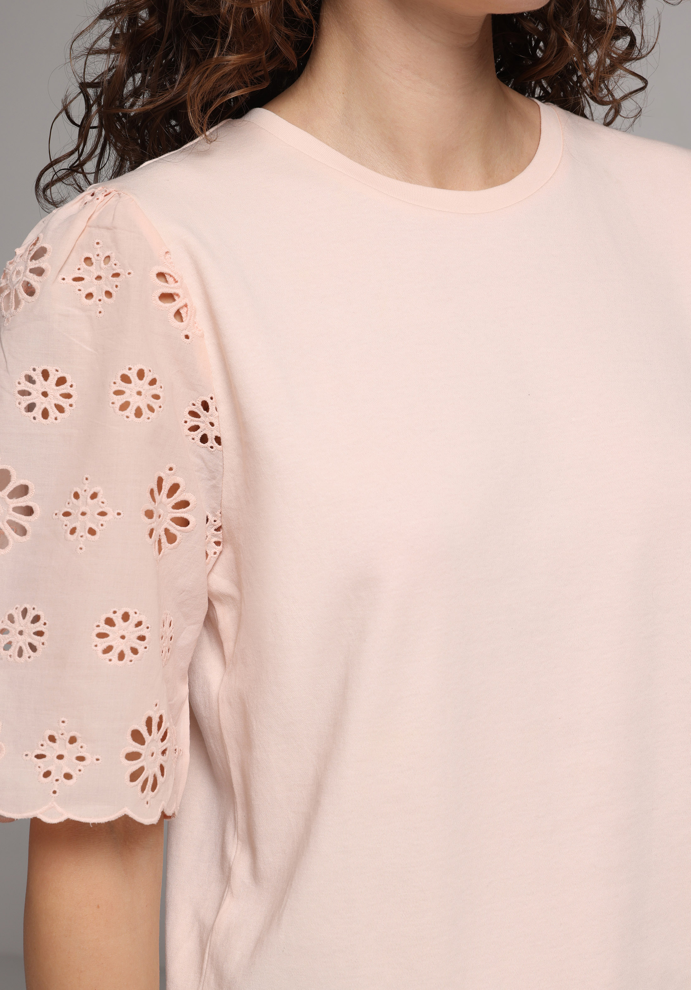 Regular Fit Yuvarlak Yaka Düz Kadın Pembe Kısa Kol Tişört