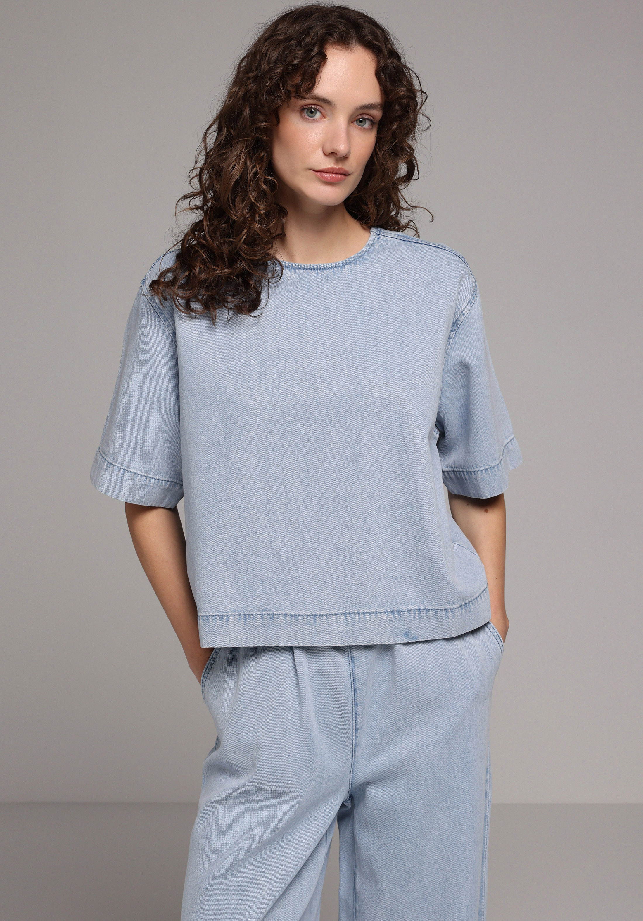 Oversize Fit   Kadın Light İndigo Denim  Gömlek