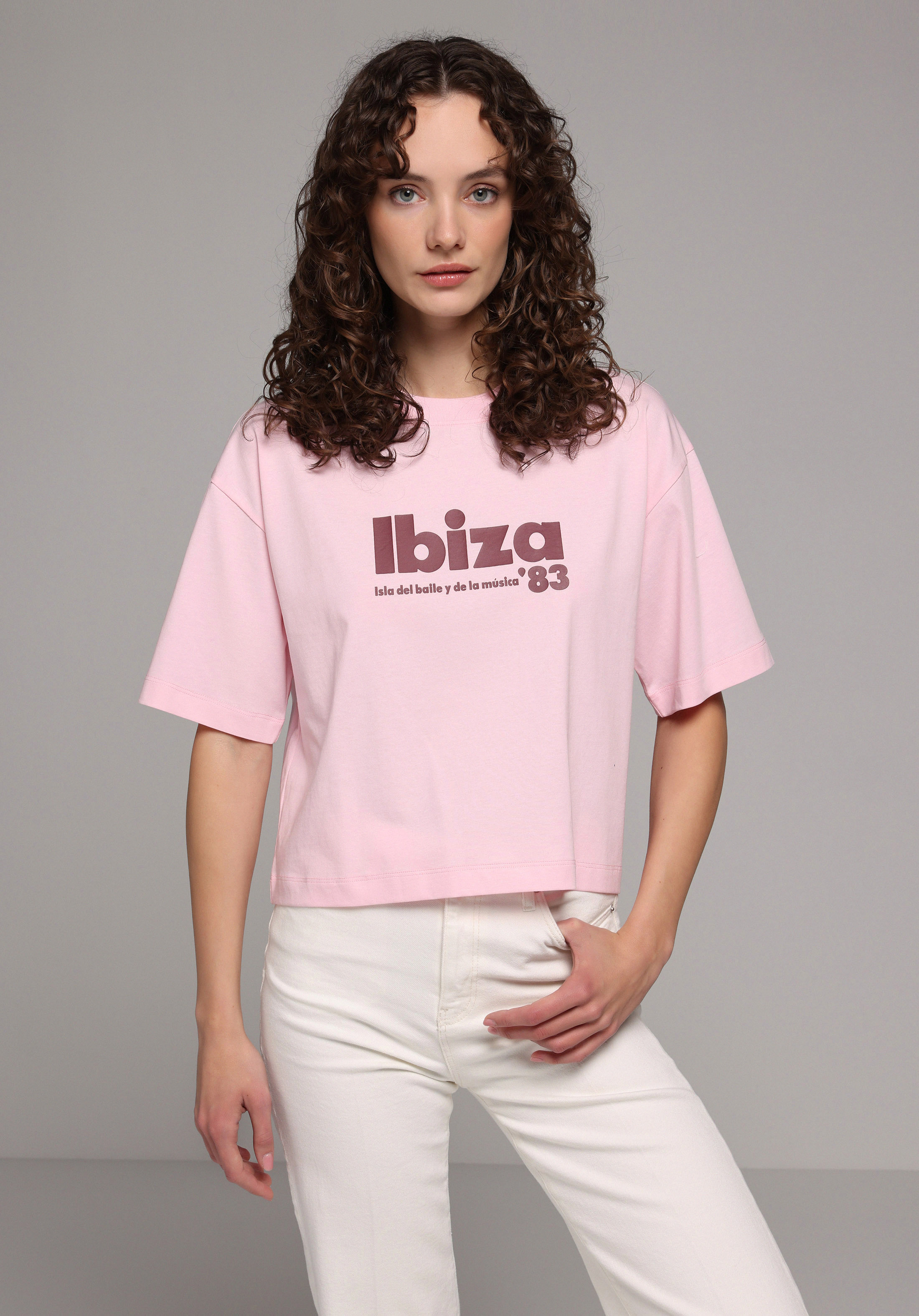 Regular Fit Yuvarlak Yaka Baskılı Kadın Pembe Kısa Kol Tişört