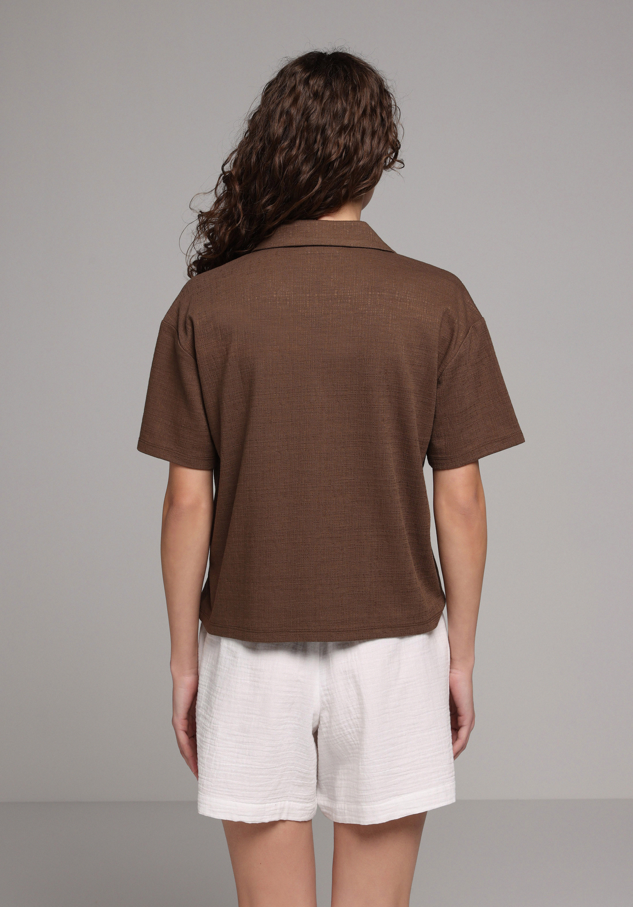 Regular Fit Polo Yaka Düz Kadın Kahverengi Kısa Kol Tişört