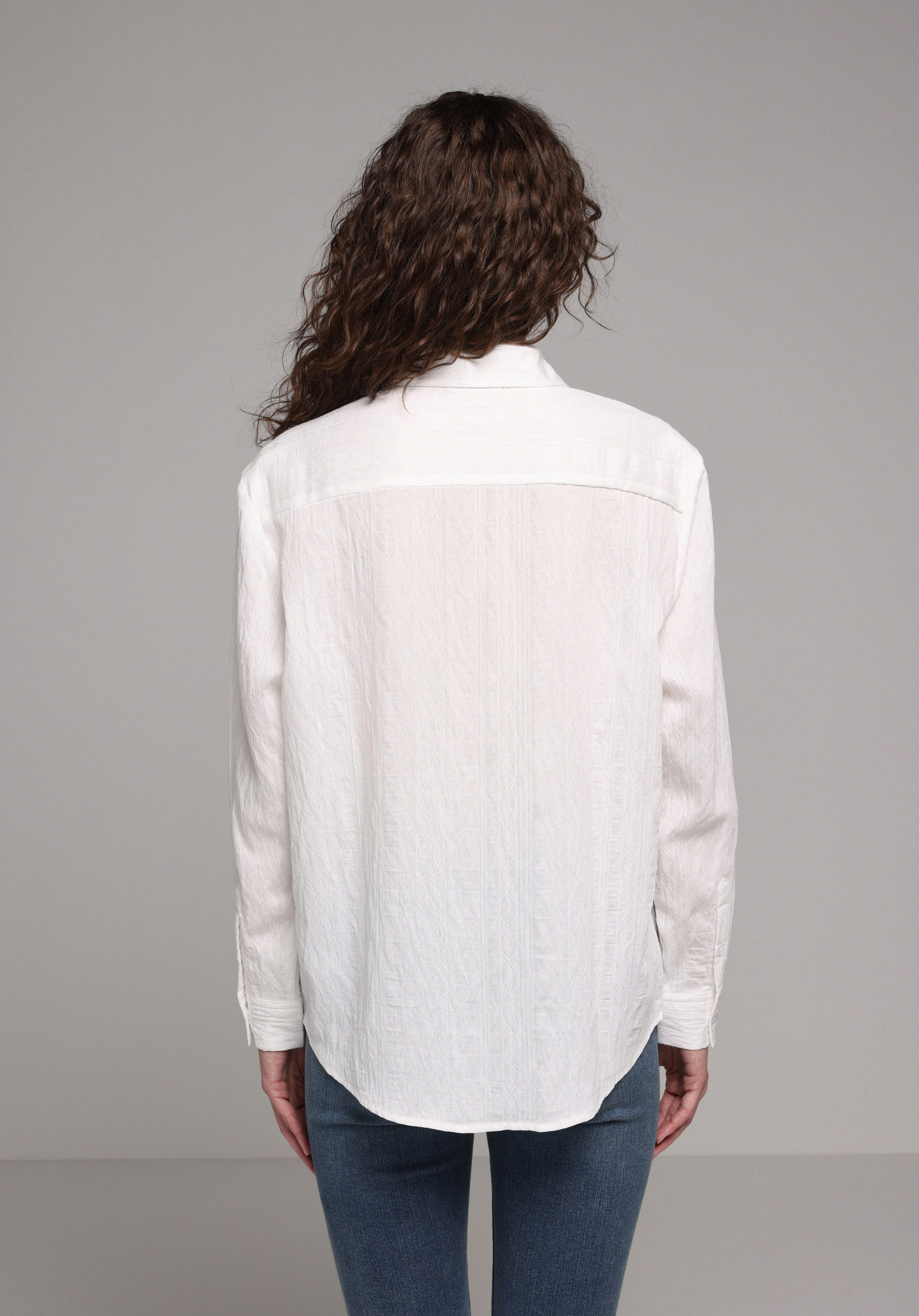Boyfriend Fit Shirt Neck Jakarlı Kadın Beyaz Uzun Kol Gömlek