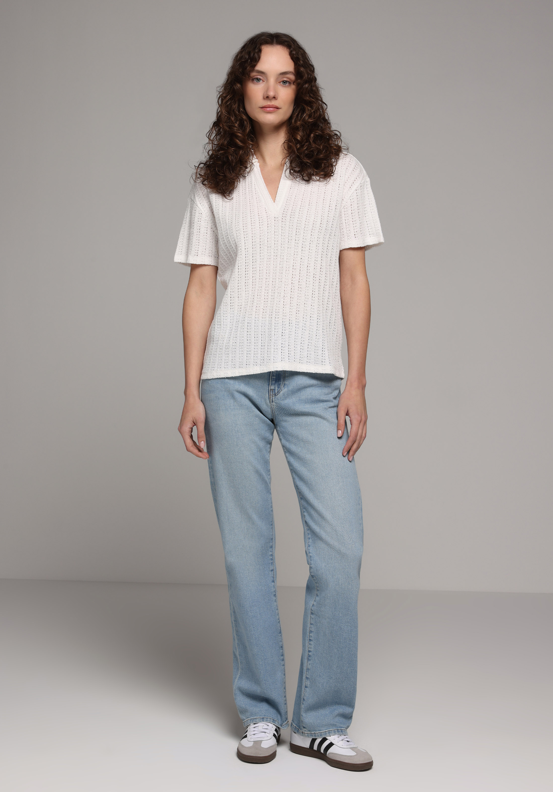 Regular Fit Polo Yaka Jakarlı Kadın Ekru Kısa Kol Tişört