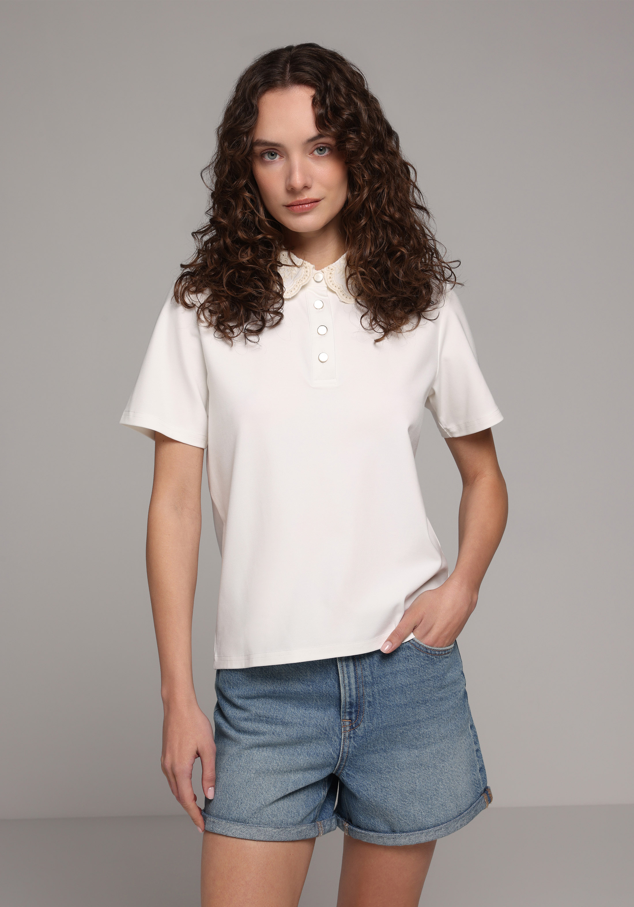 Regular Fit Polo Yaka Düz Kadın Beyaz Kısa Kol Tişört