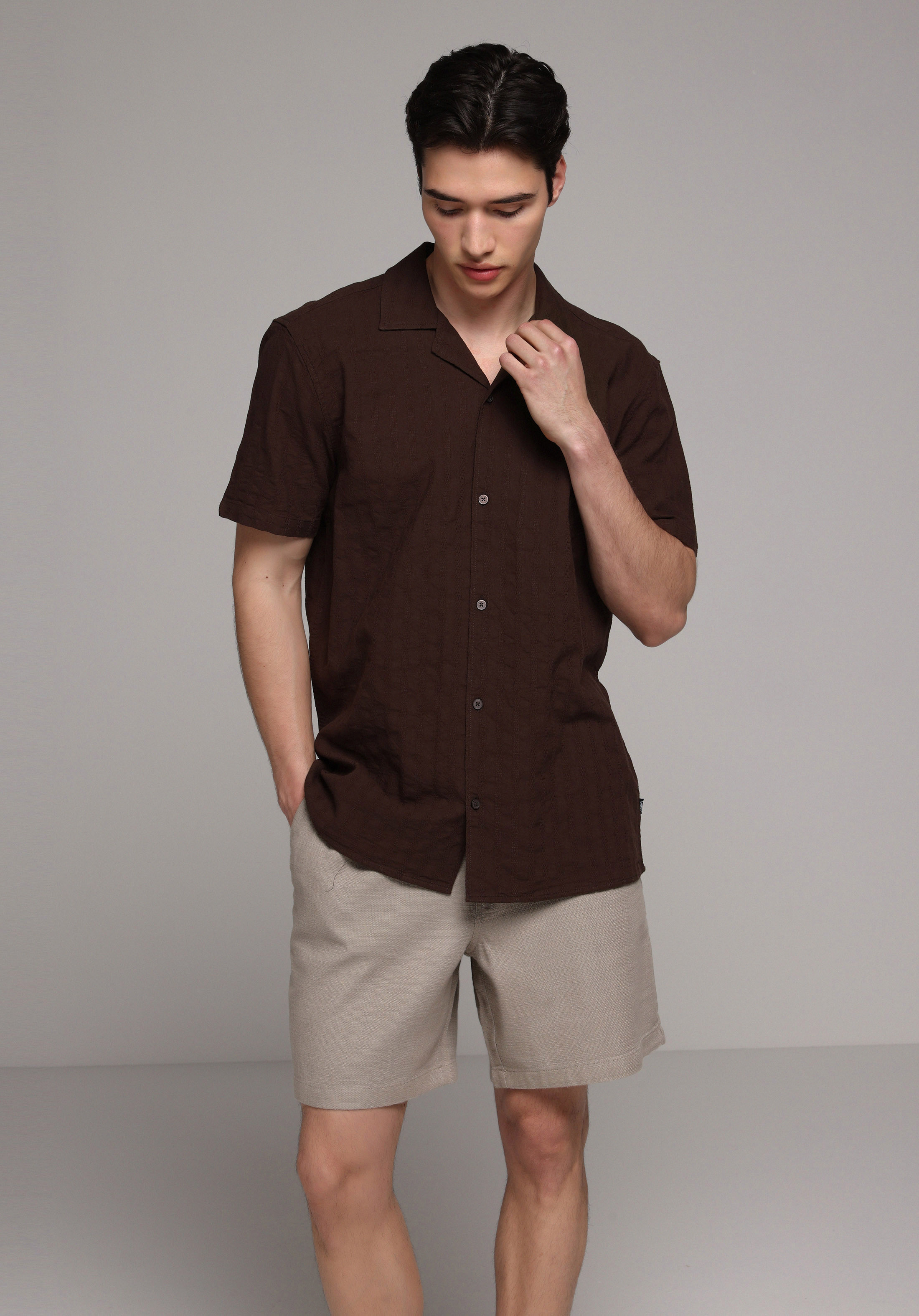 Relaxed Fit Orta Bel Düz Erkek Bej Şort