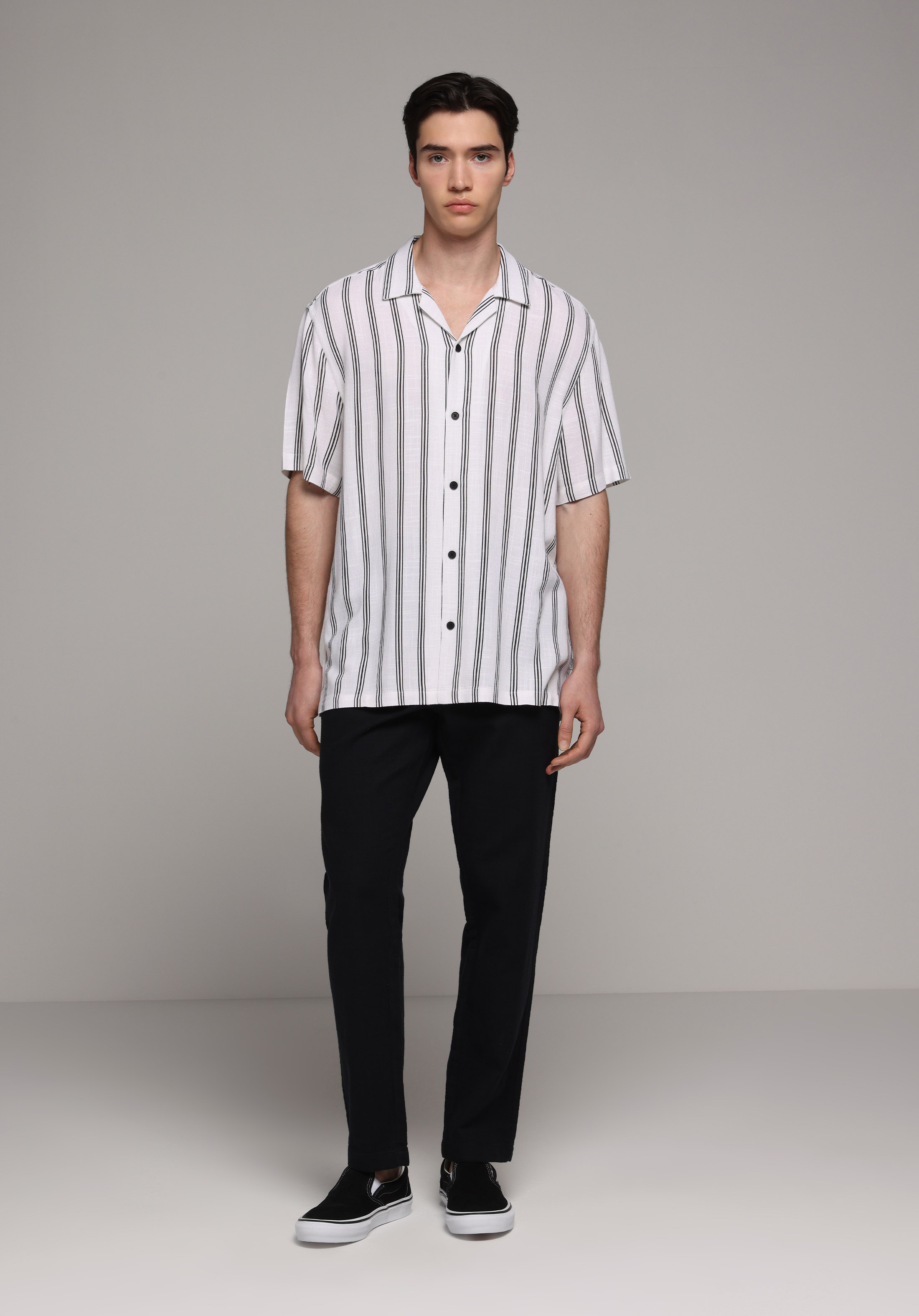 Regular Fit Orta Bel Düz Paça Erkek Siyah  Pantolon