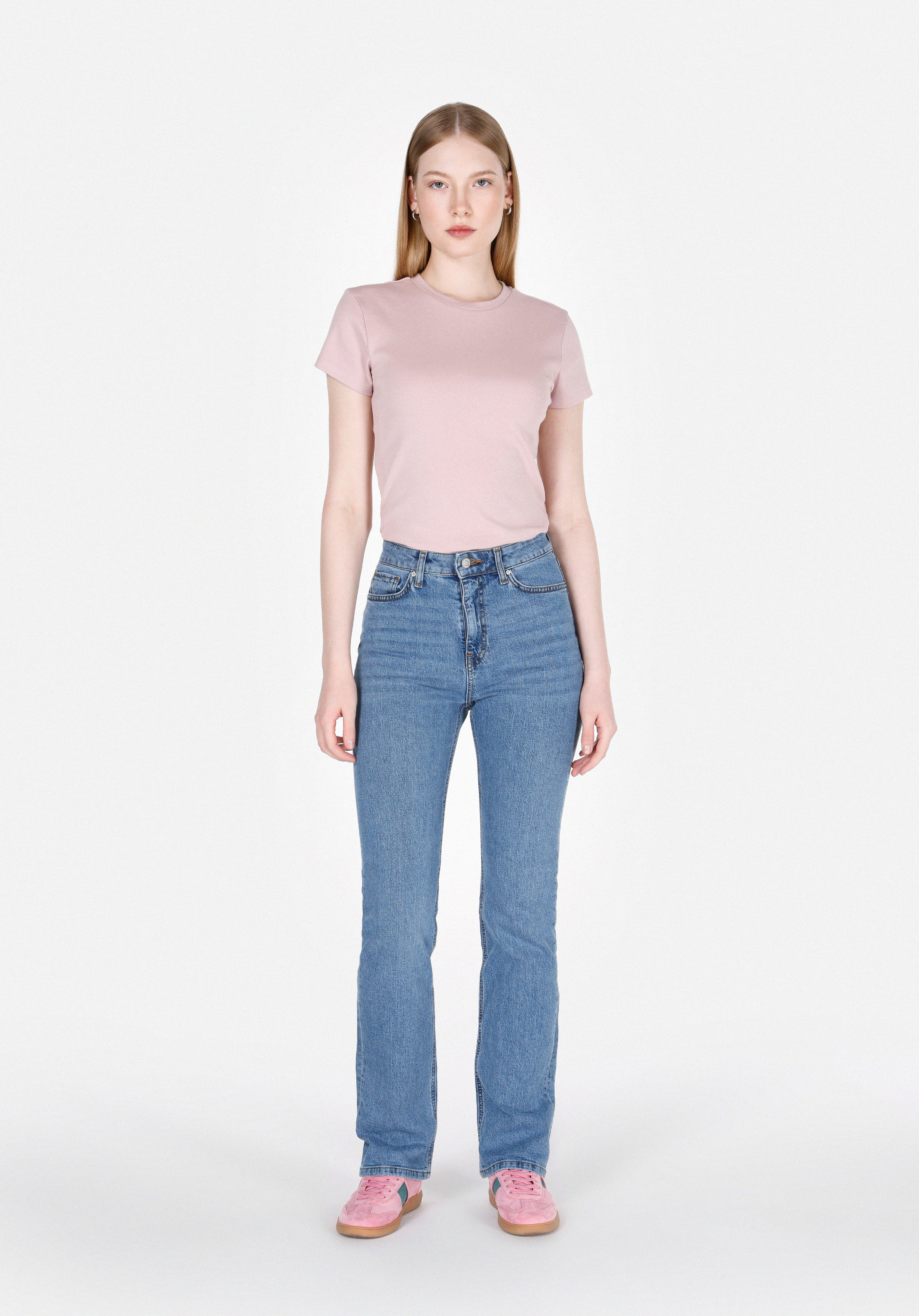 Slim Fit Yuvarlak Yaka Düz Kadın Pembe Kısa Kol Tişört