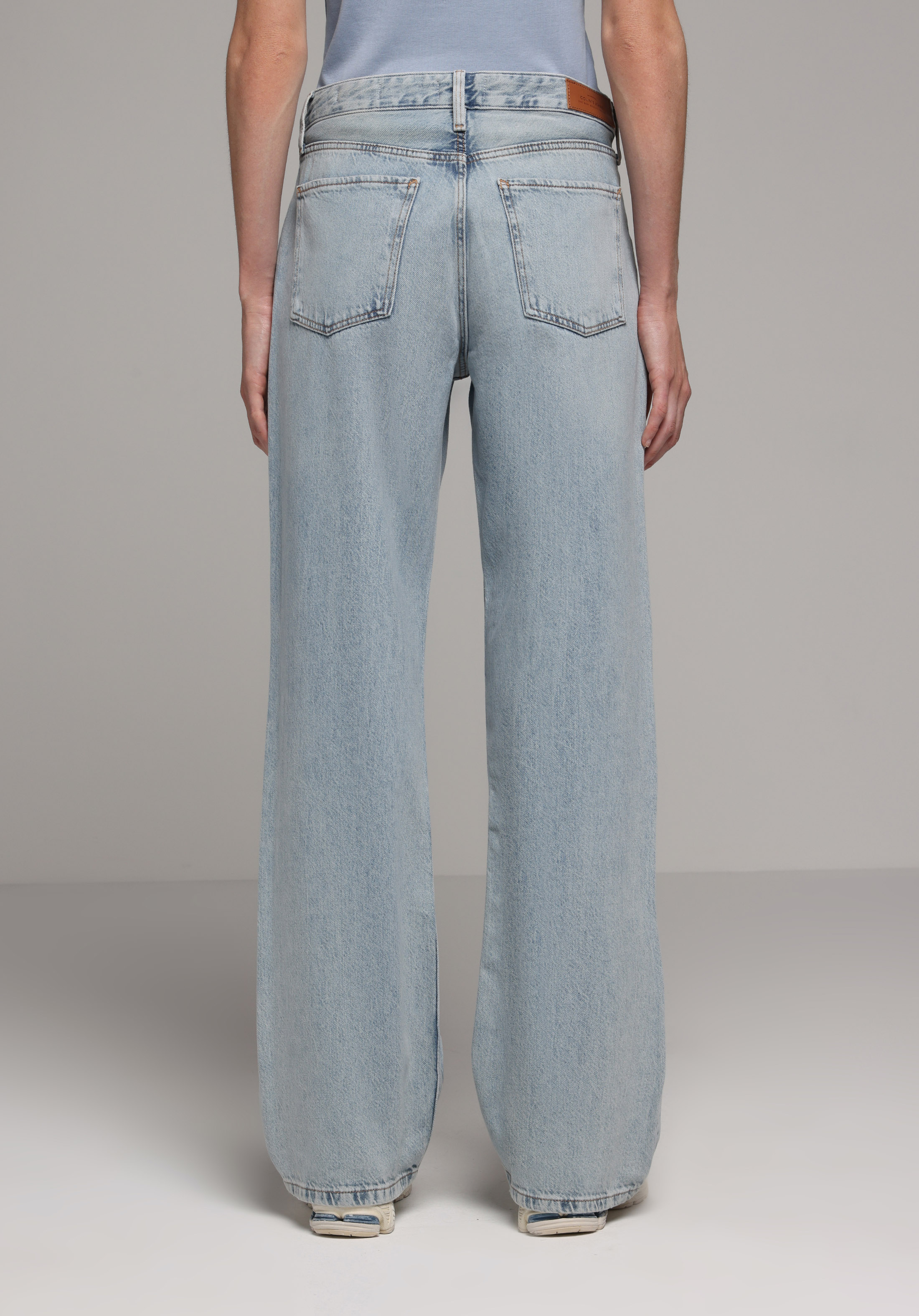Straight Fit Orta Bel Düz Paça Kadın İndigo Jean Pantolon