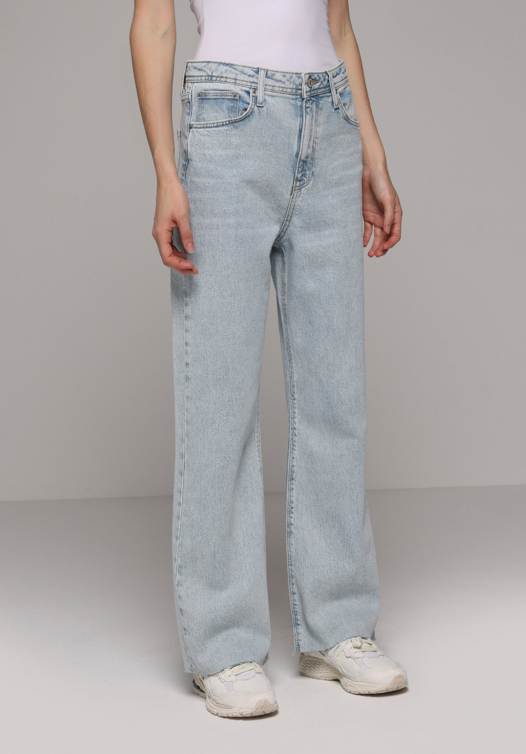 Straight Fit   Kadın Light İndigo Denim Jean Pantolon