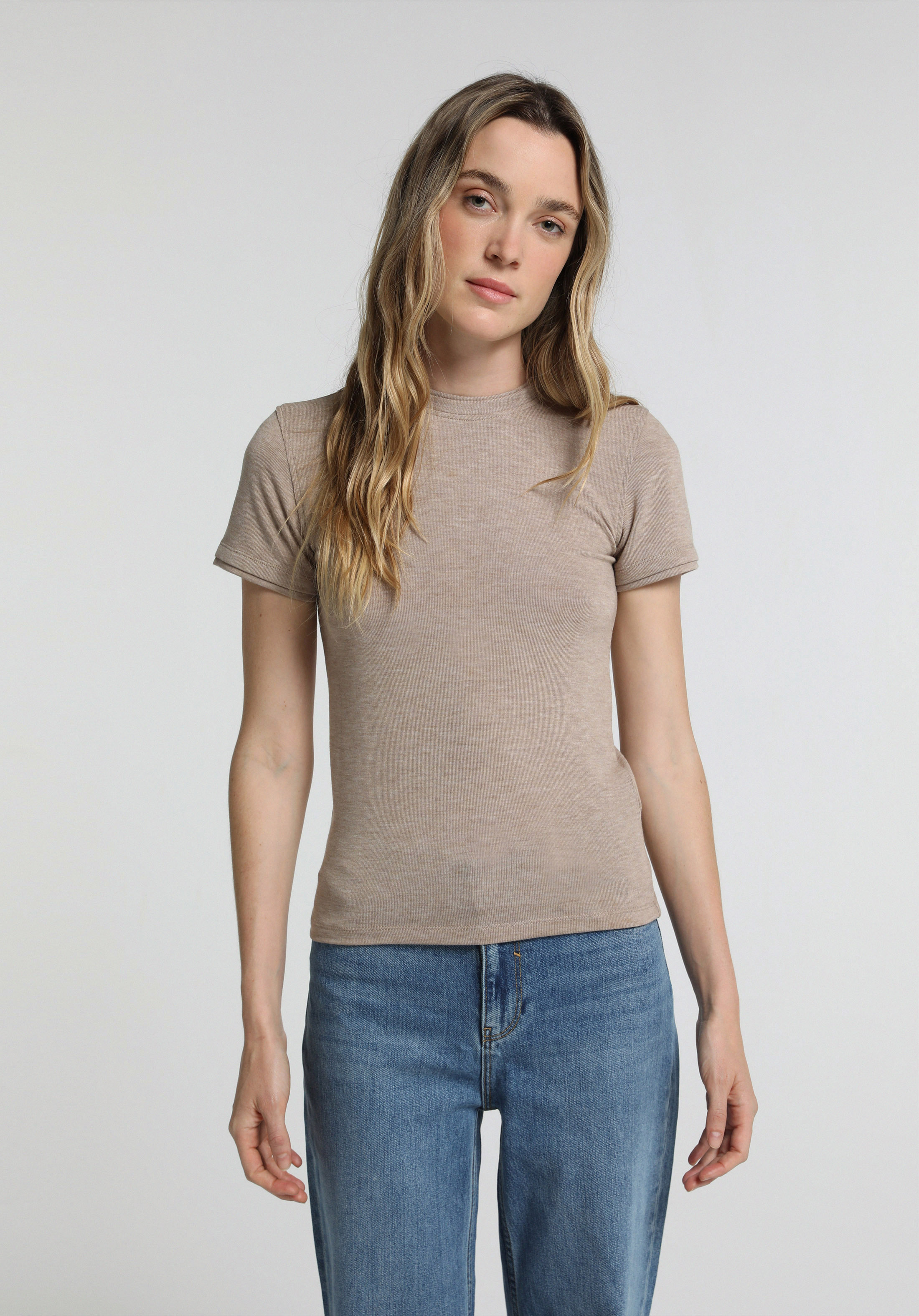 Slim Fit   Kadın Bej  Tişört
