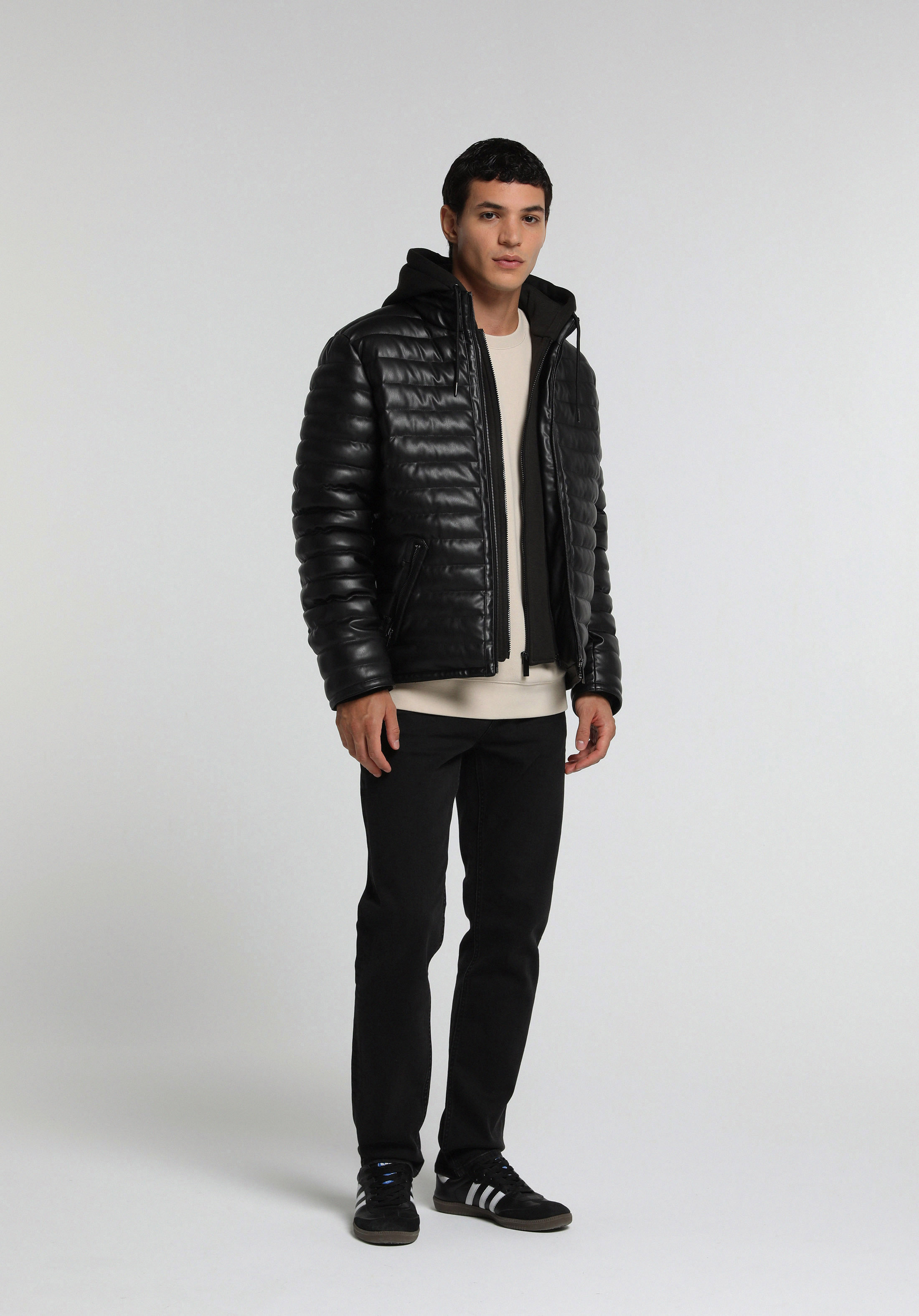 Slim Fit Kapüşonlu Fermuarlı Astarlı  Erkek Siyah Mont Pu