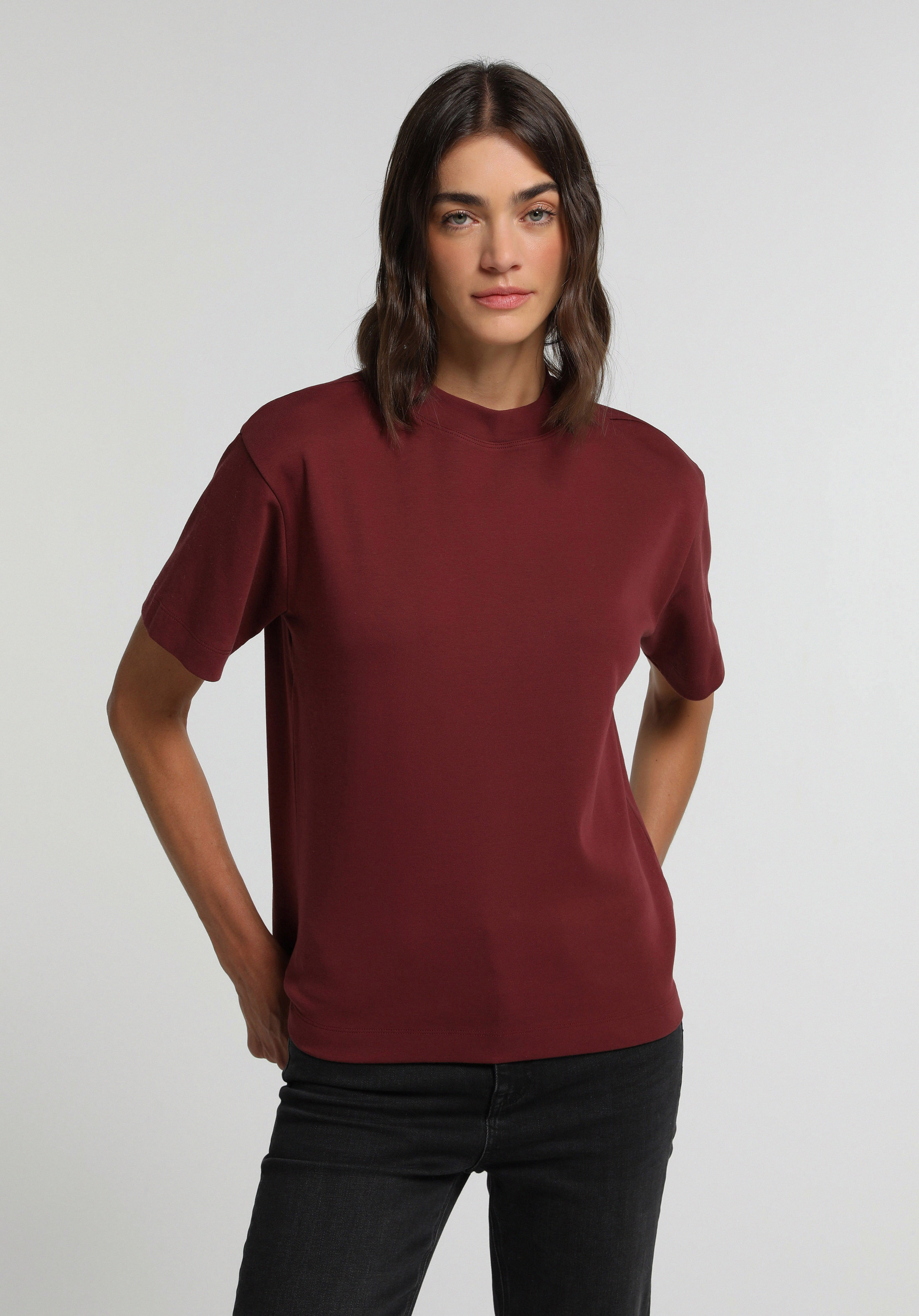 Regular Fit Yuvarlak Yaka Düz Kadın Bordo Kısa Kol Tişört