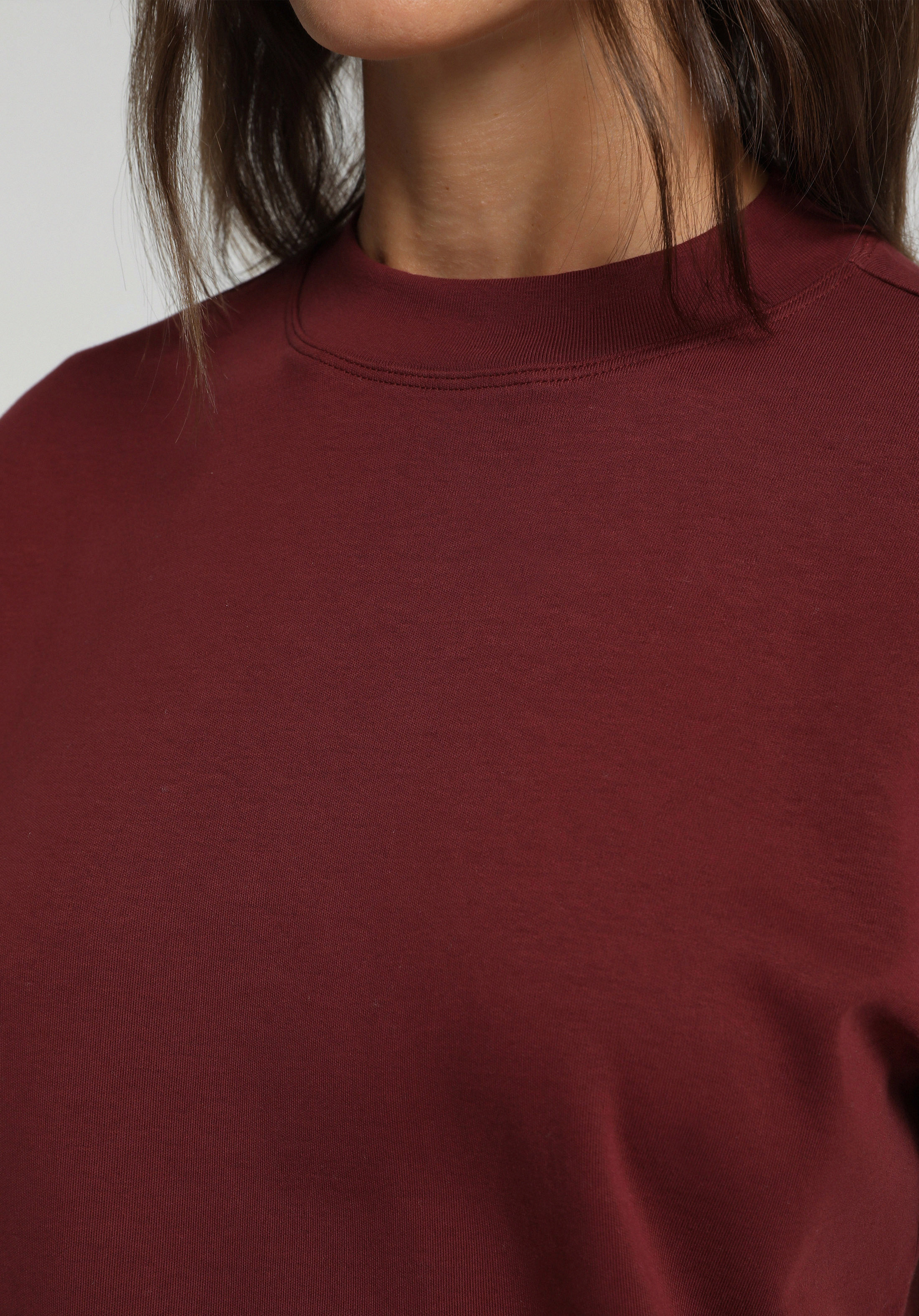 Regular Fit Yuvarlak Yaka Düz Kadın Bordo Kısa Kol Tişört