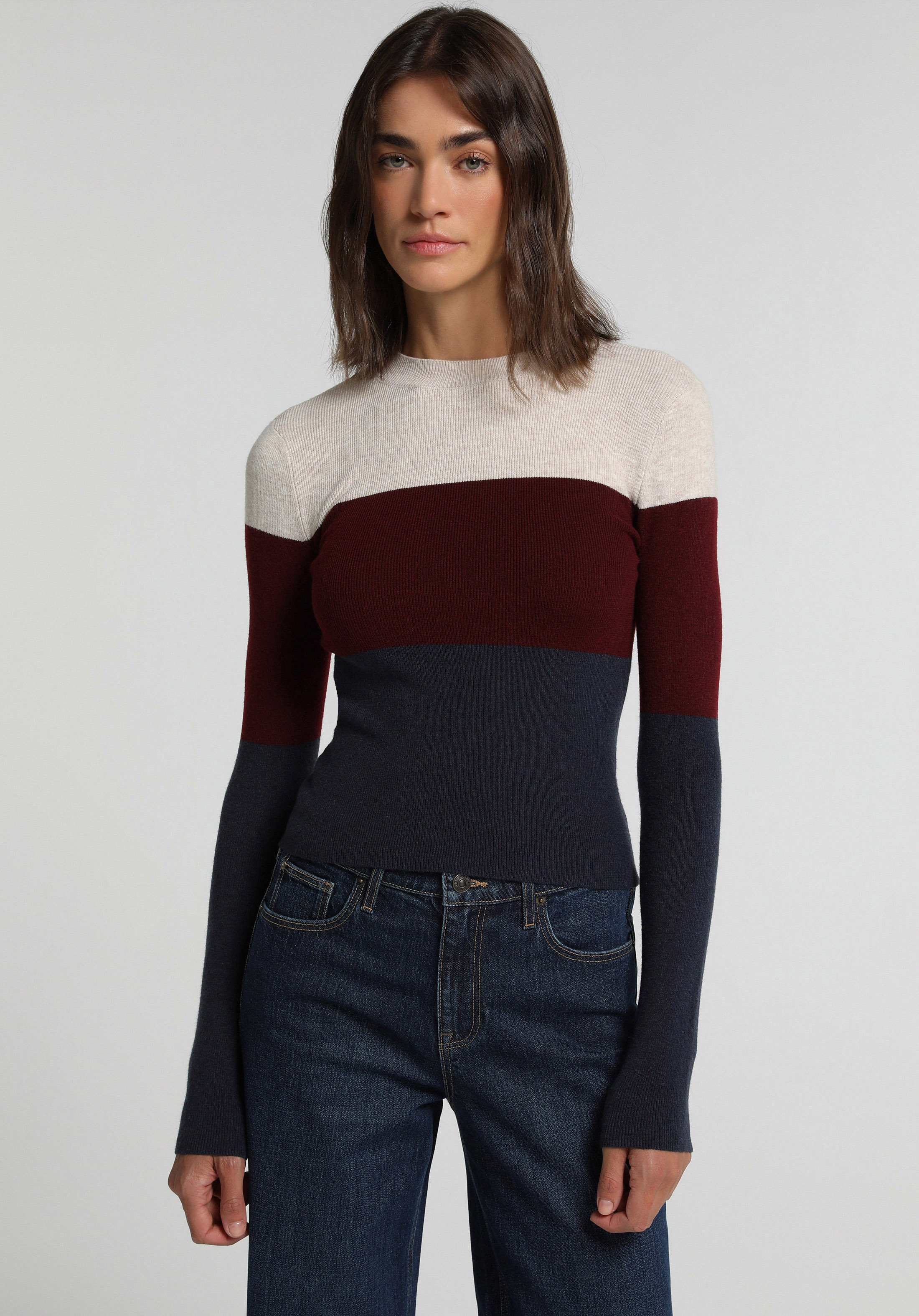 Slim Fit Yuvarlak Yaka Çizgili Kadın Çok Renkli Kazak
