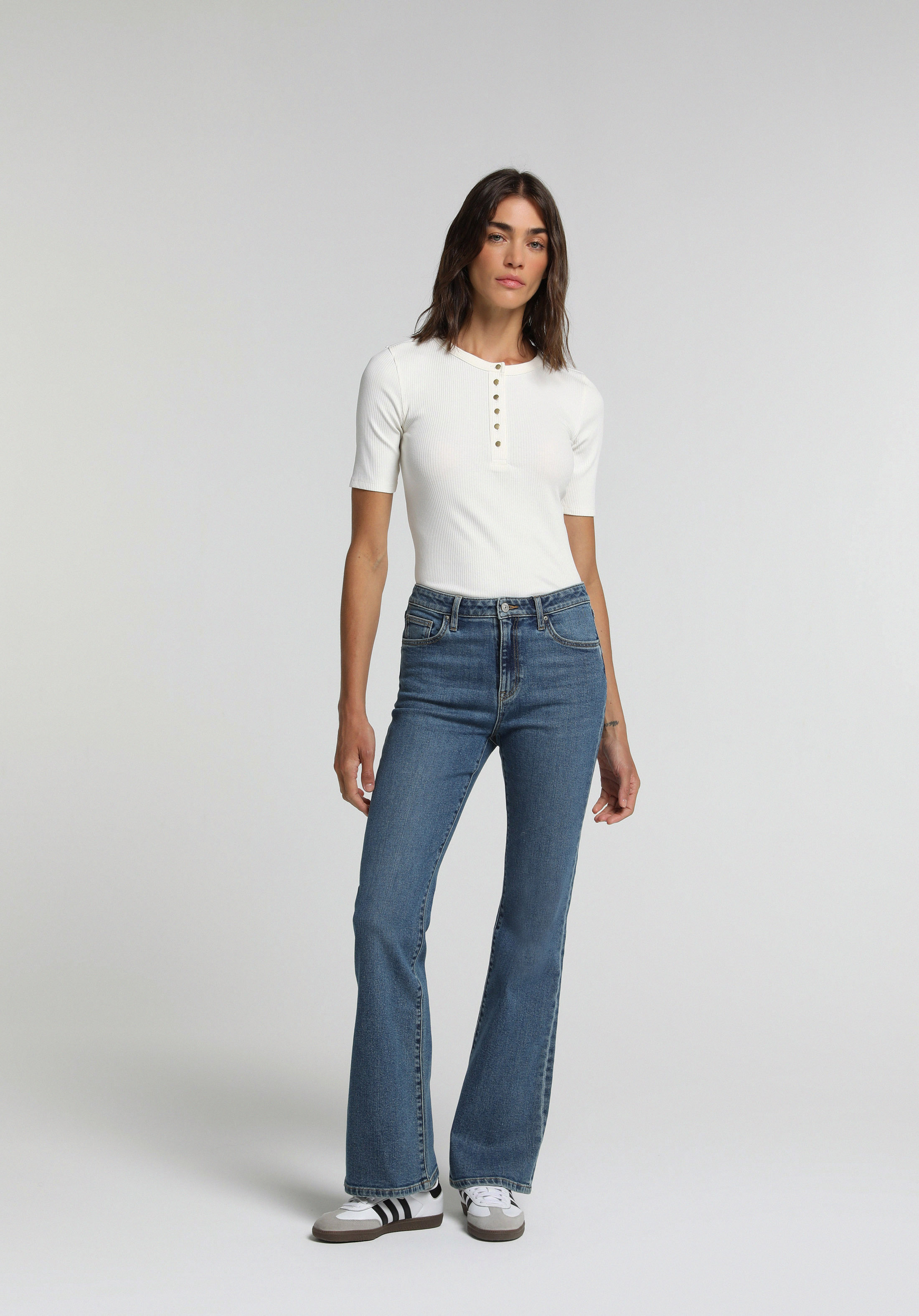 Slim Fit   Kadın Beyaz  Tişört