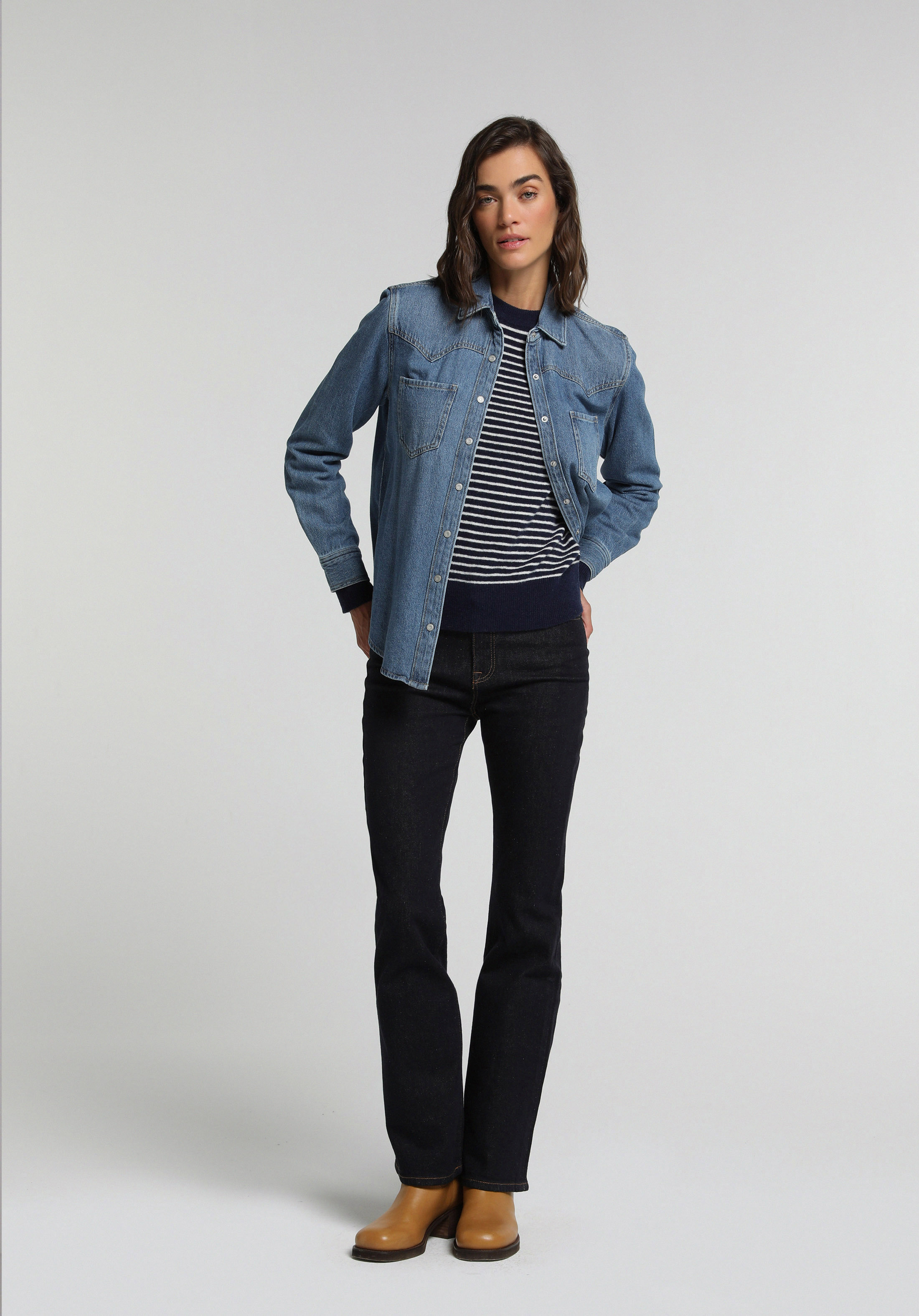 Flare Fit Orta Bel Ispanyol Paça Kadın Dark İndigo Denim Jean Pantolon