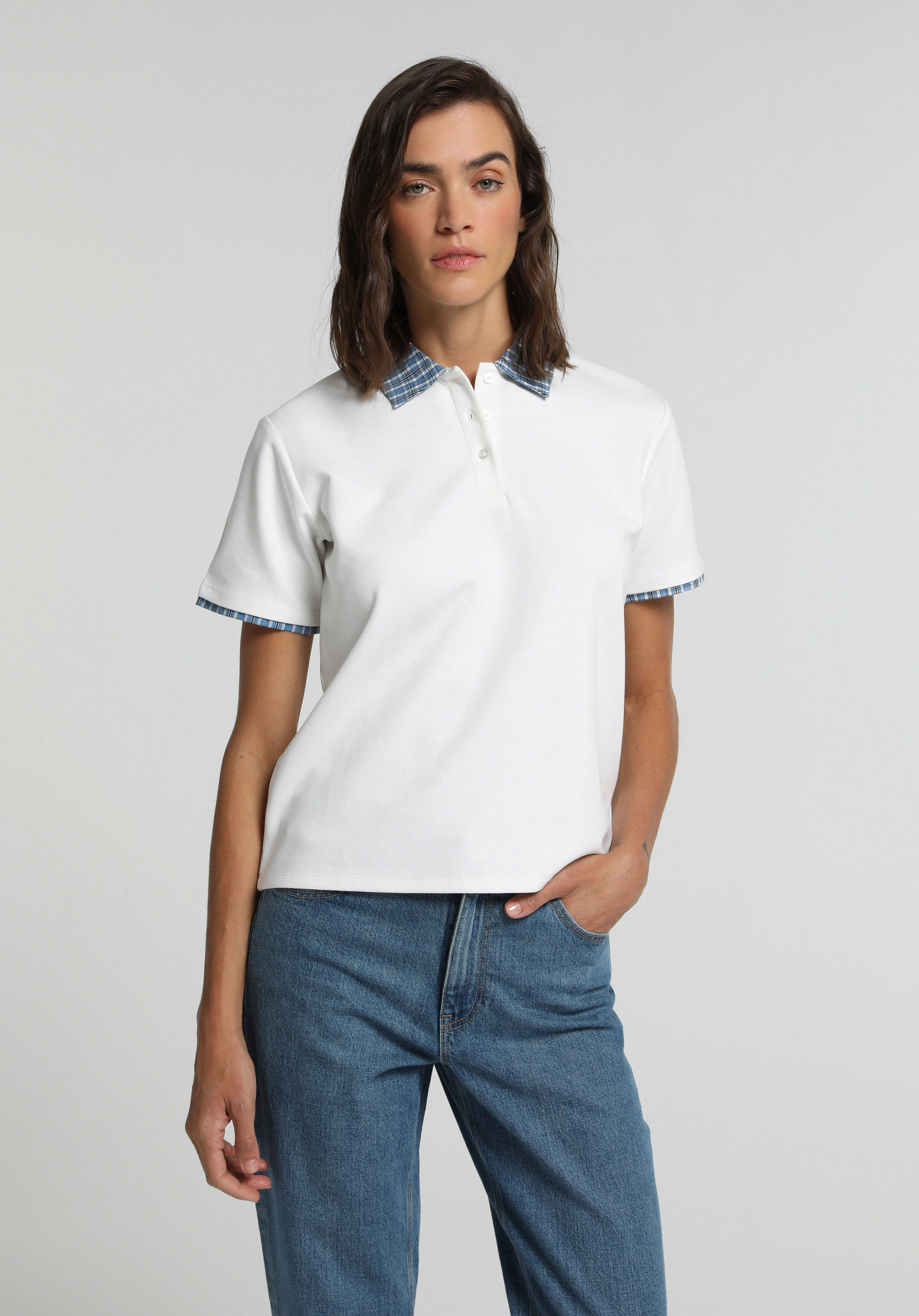 Regular Fit Shirt Neck Düz Kadın Beyaz Kısa Kol Tişört
