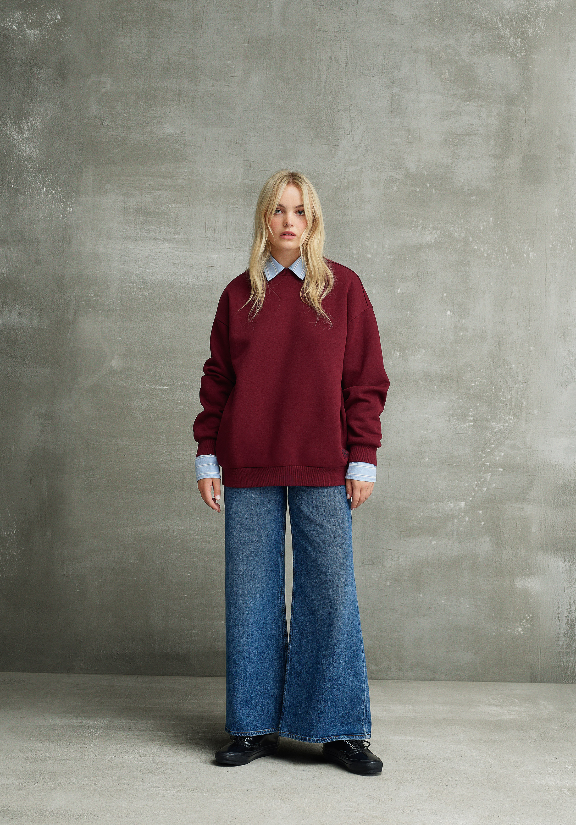 Relaxed Fit Yuvarlak Yaka Baskılı Kadın Bordo Sweatshirt