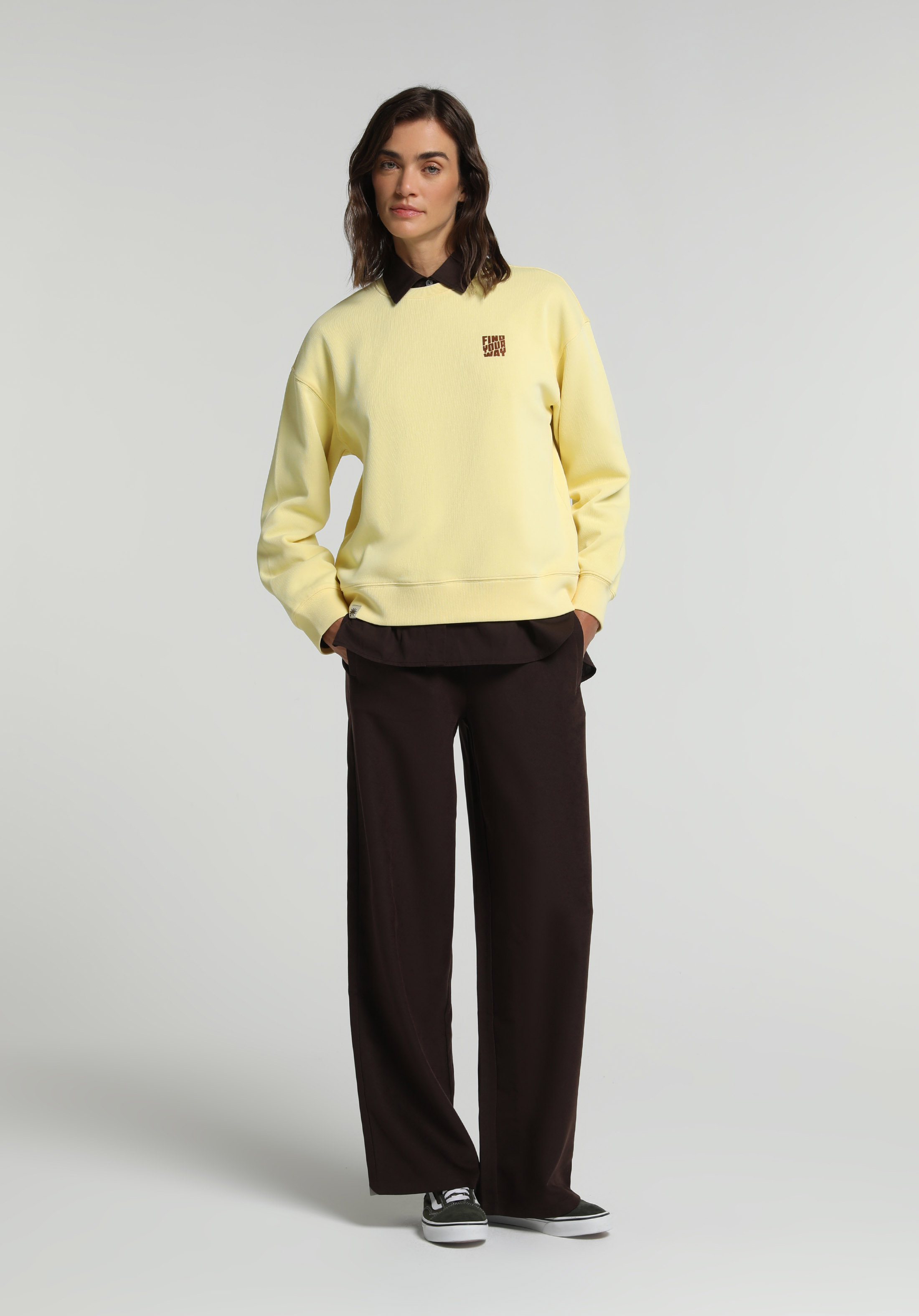 Regular Fit Yuvarlak Yaka Baskılı Kadın Sari Sweatshirt