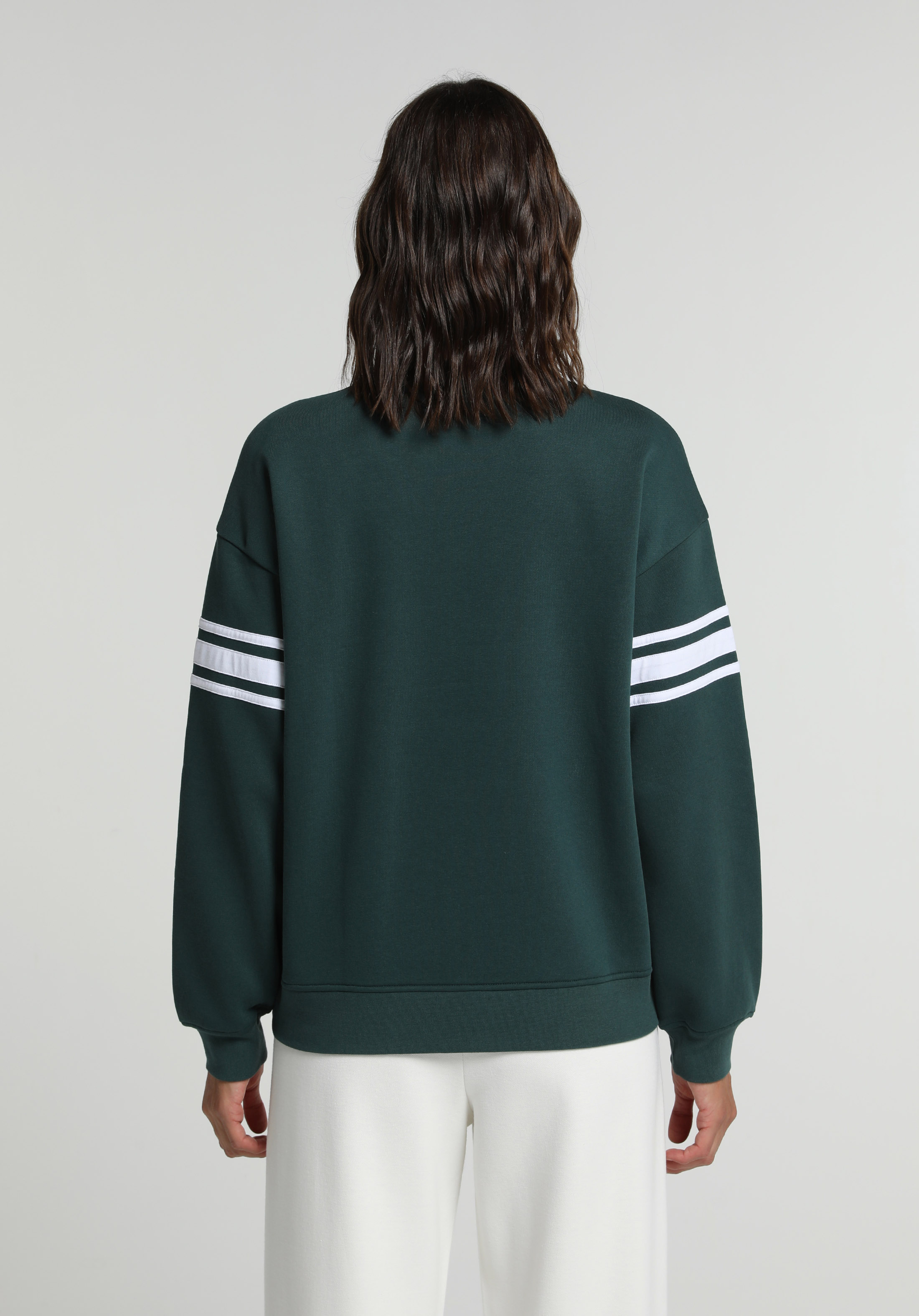Regular Fit Yuvarlak Yaka Baskılı Kadın Yeşil Sweatshirt