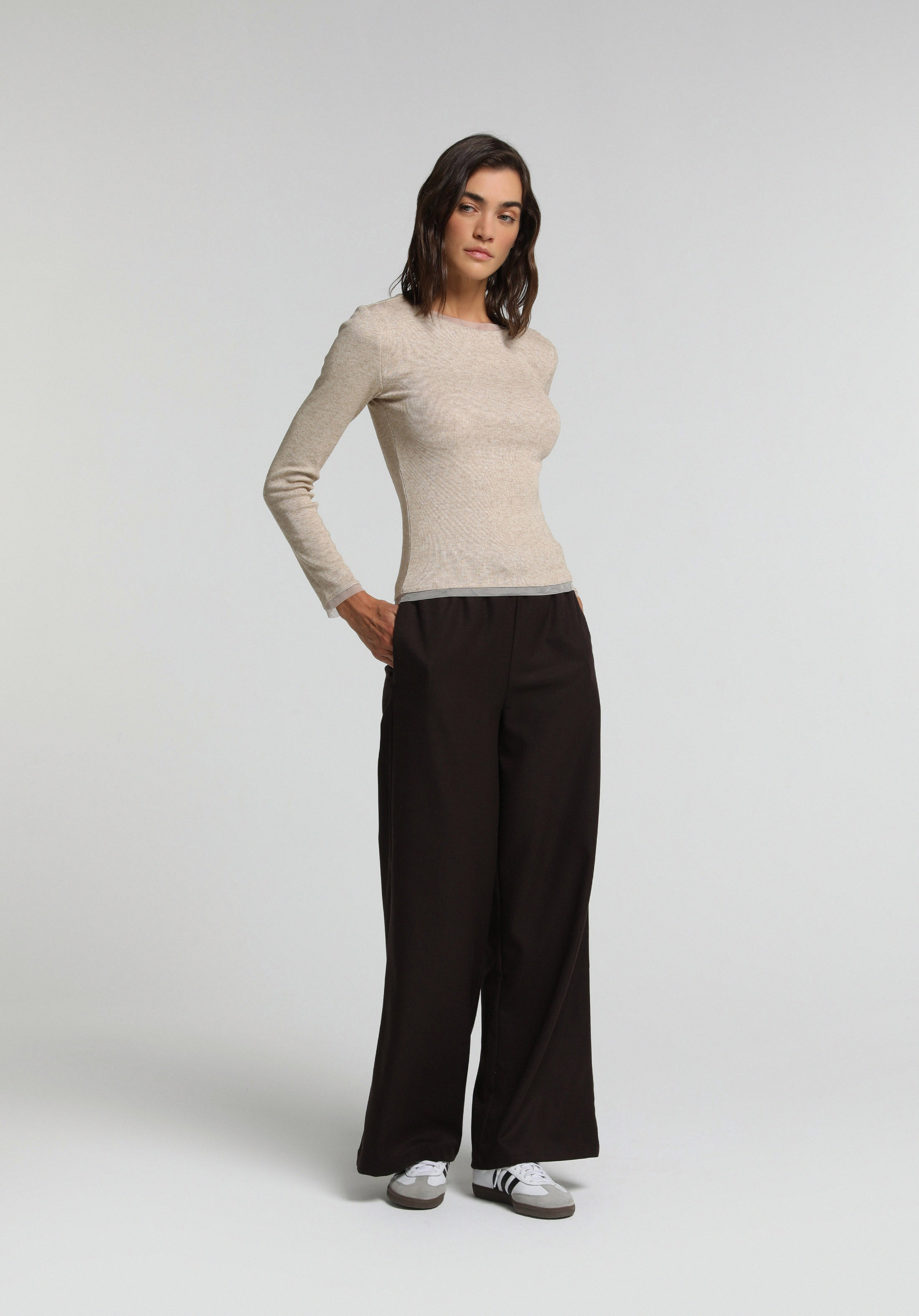 Slim Fit   Kadın Bej  Tişört