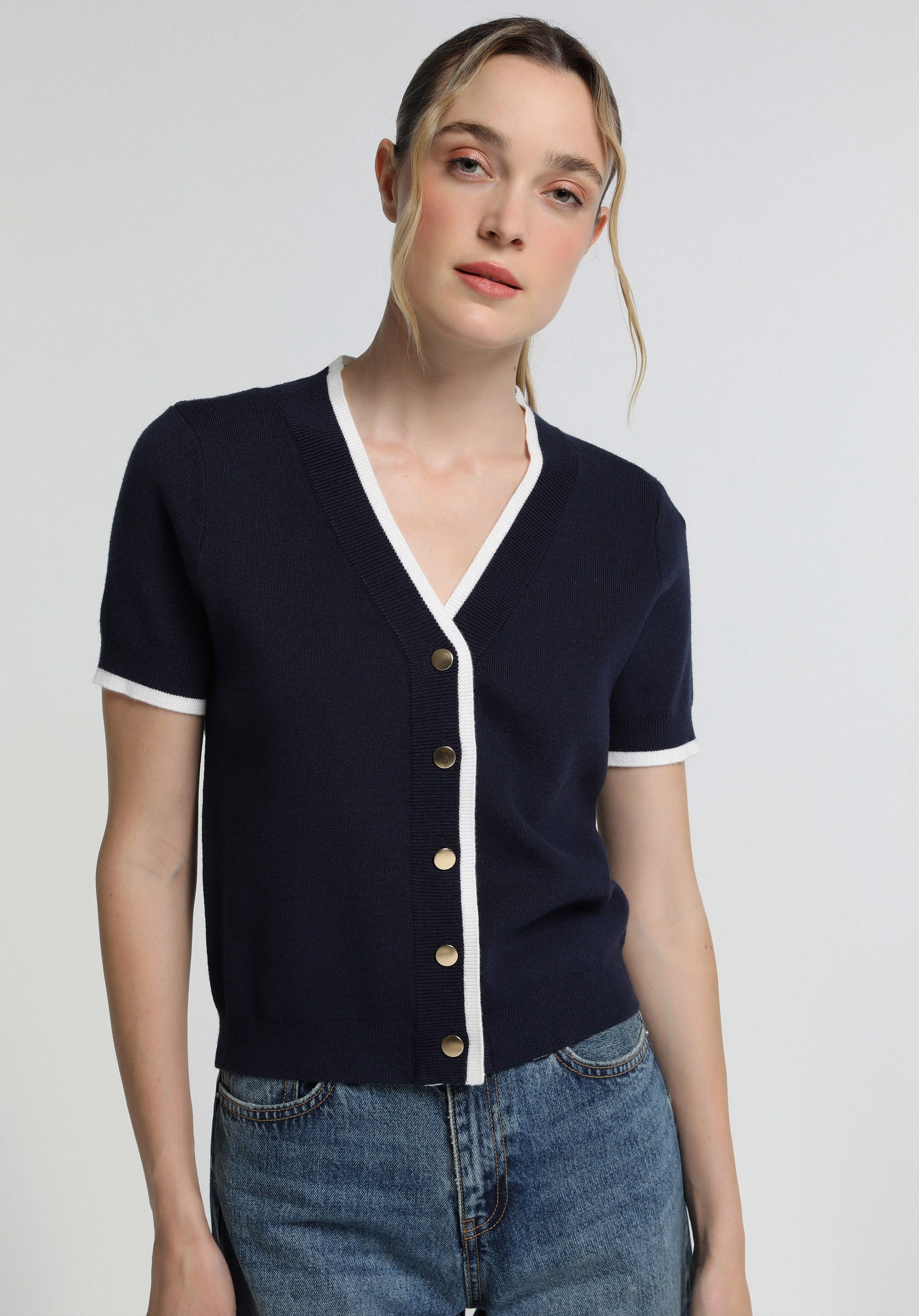 Slim Fit Düğmeli Yaka Düz Kadın Lacivert Kısa Kol Kazak