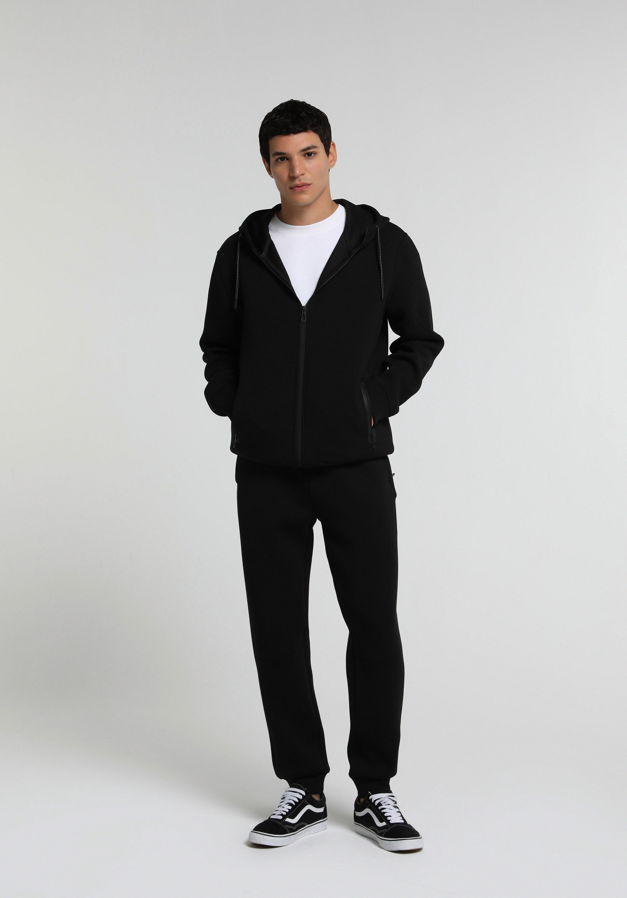 Regular Fit Kapüşonlu Düz Erkek Siyah Sweatshirt
