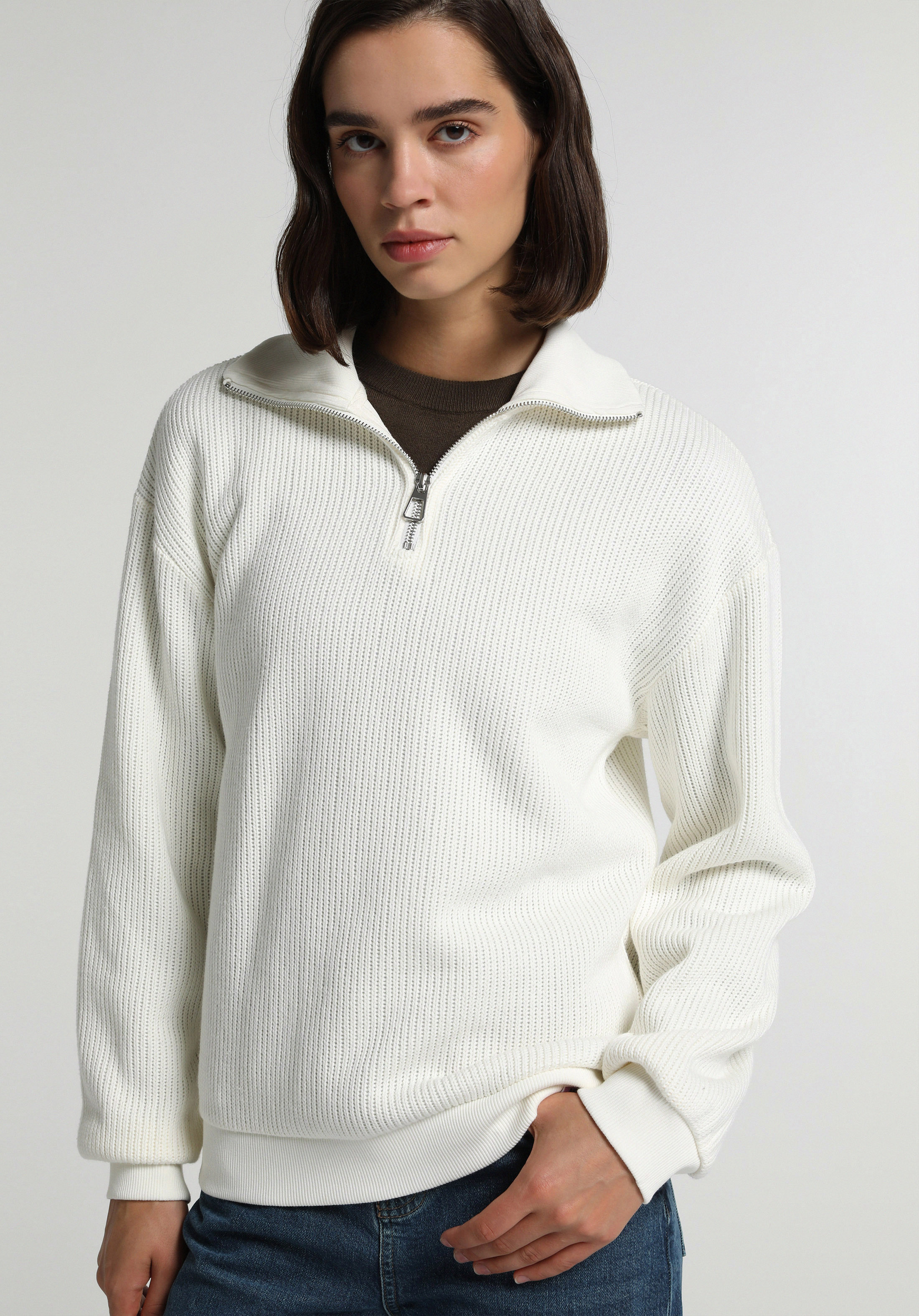 Regular Fit Fermuarlı Nakışlı Kadın Ekru Sweatshirt