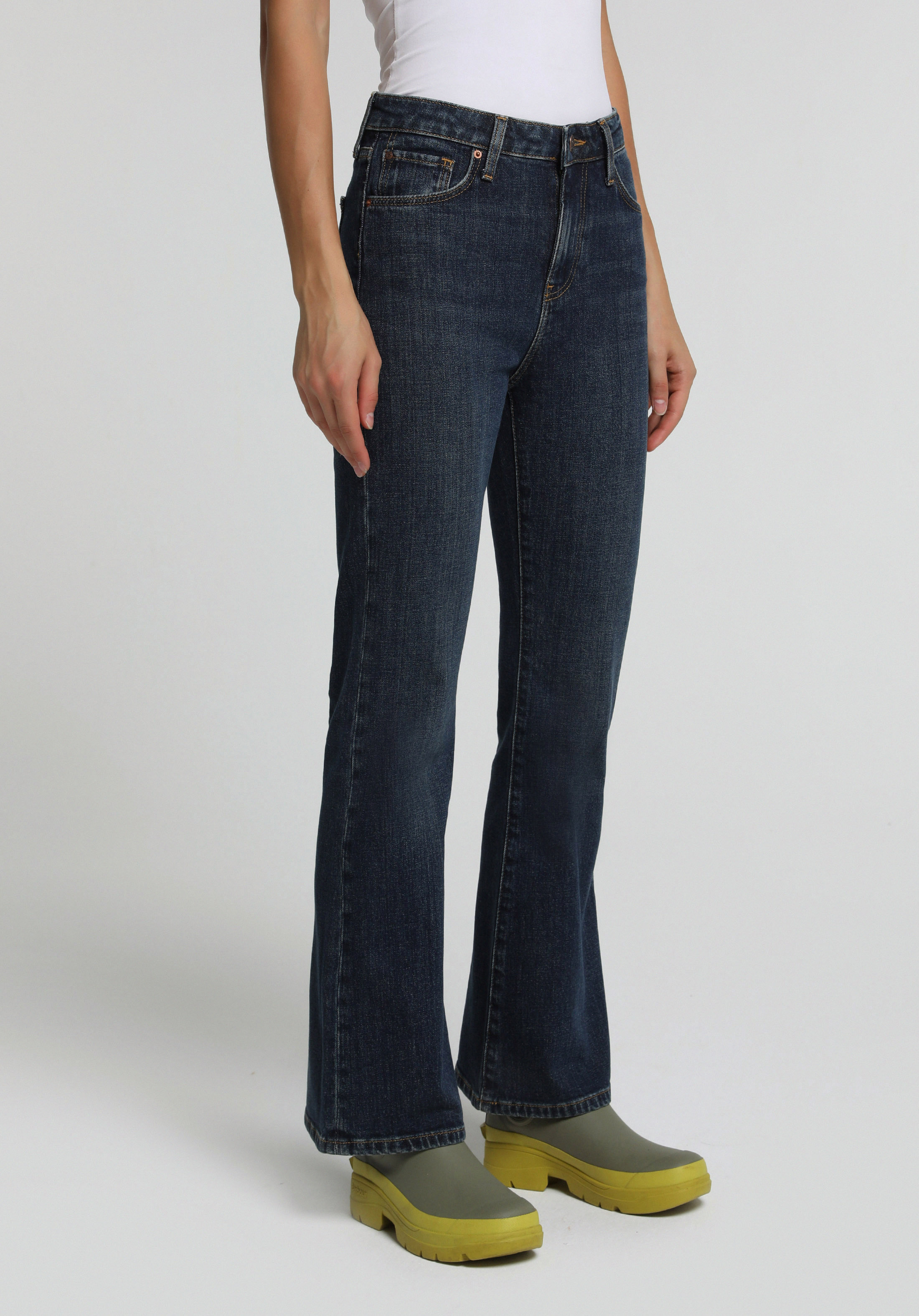 Flare Fit   Kadın Mid İndigo Denim Jean Pantolon