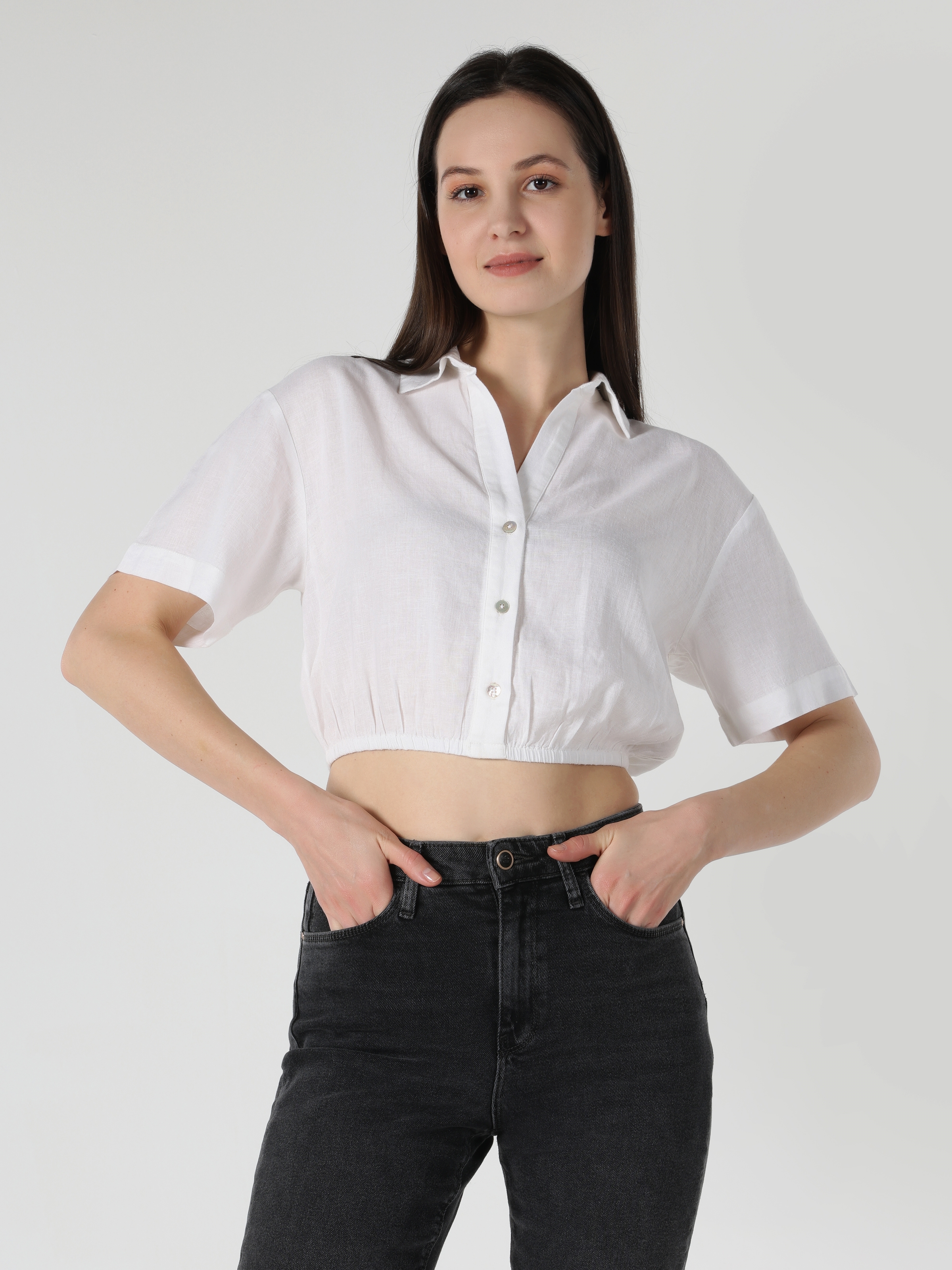 Regular Fit Shirt Neck Beyaz Kadın Kısa Kol Gömlek Cl1063853
