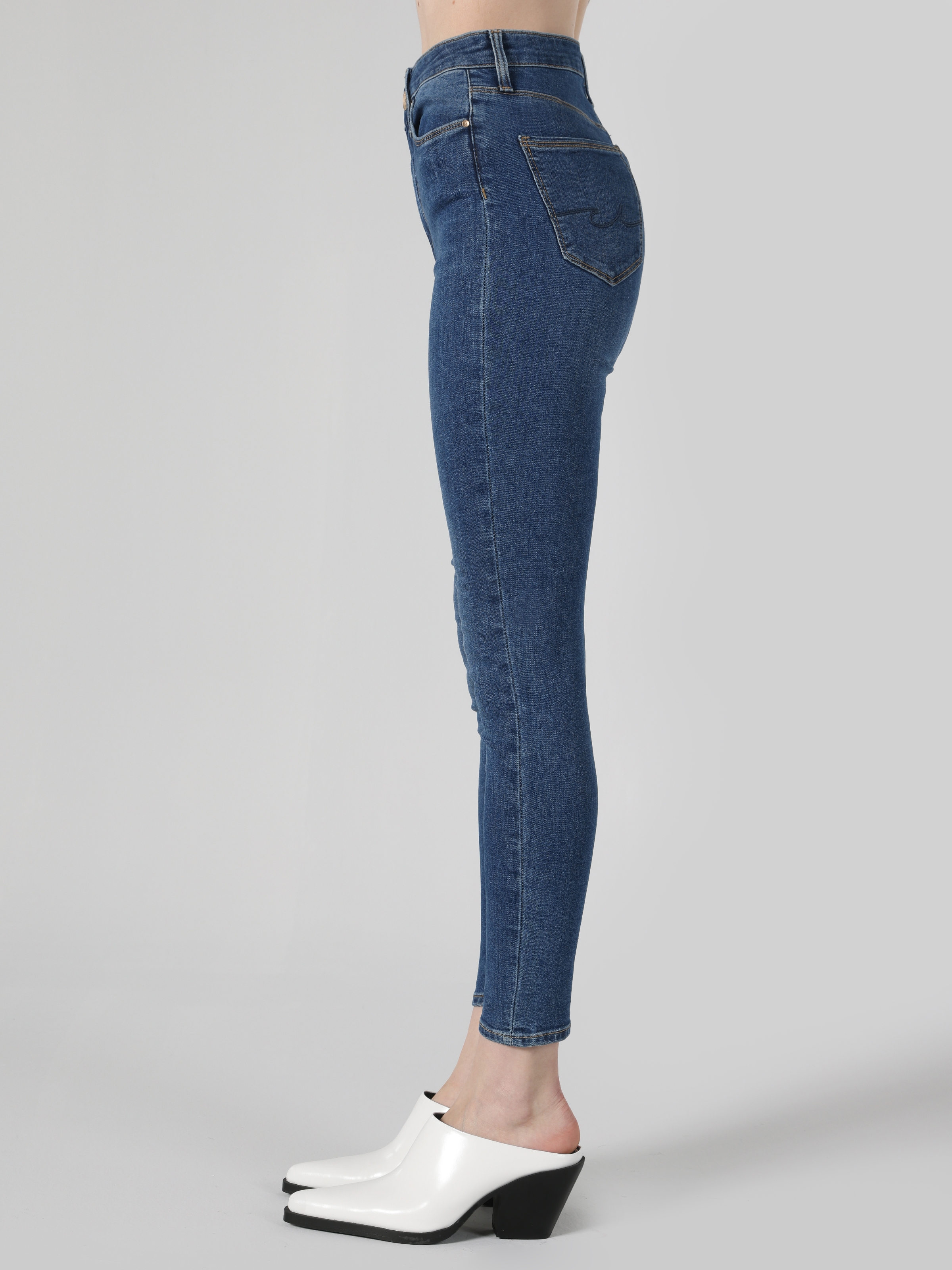 760 Diana Yüksek Bel Dar Paça Süper Slim Fit  Mavi Kadın Jean Pantolon Cl1063472