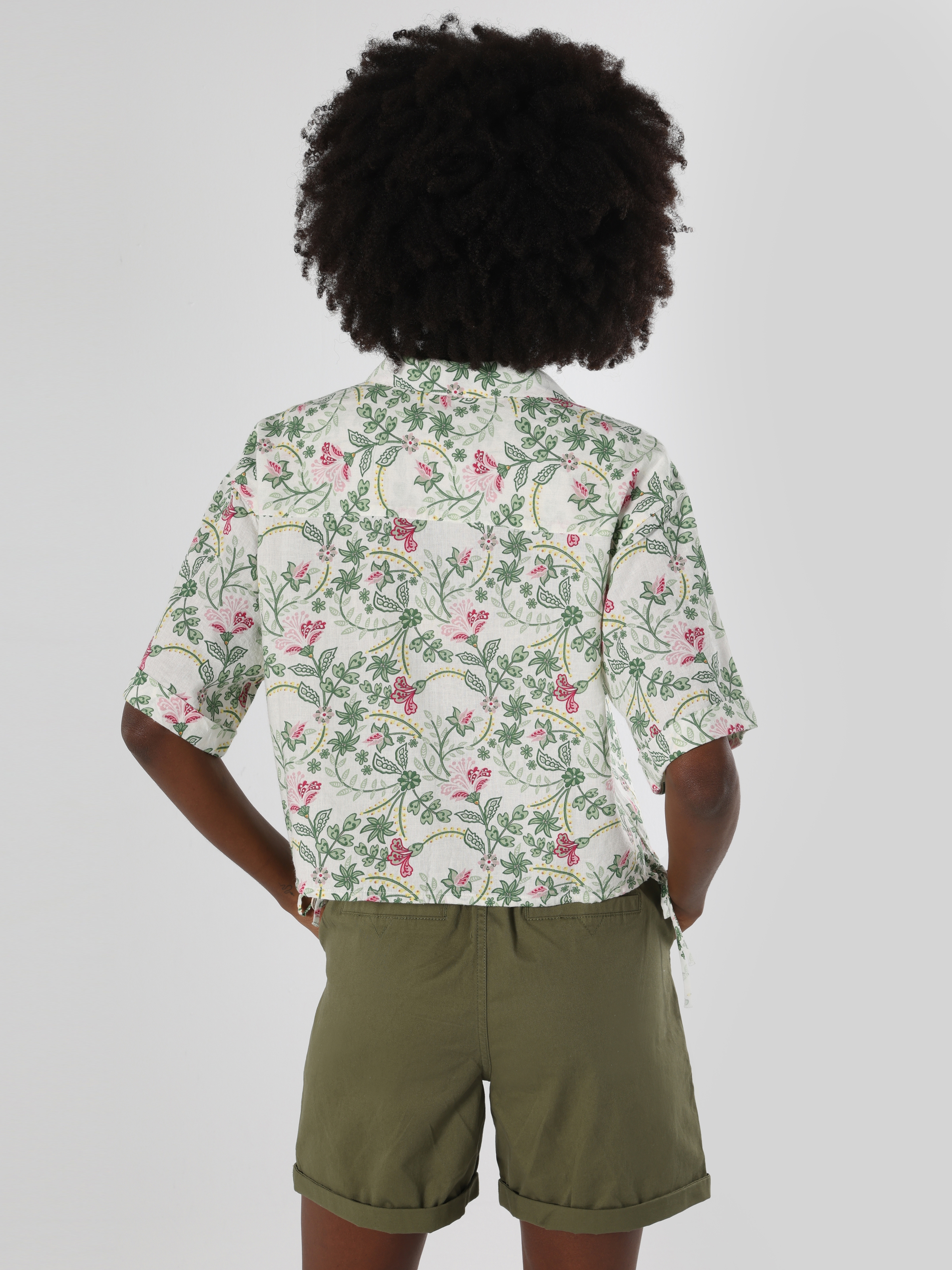 Regular Fit Baskılı Çok Renkli Kadın Kısa Kol Gömlek Cl1063872