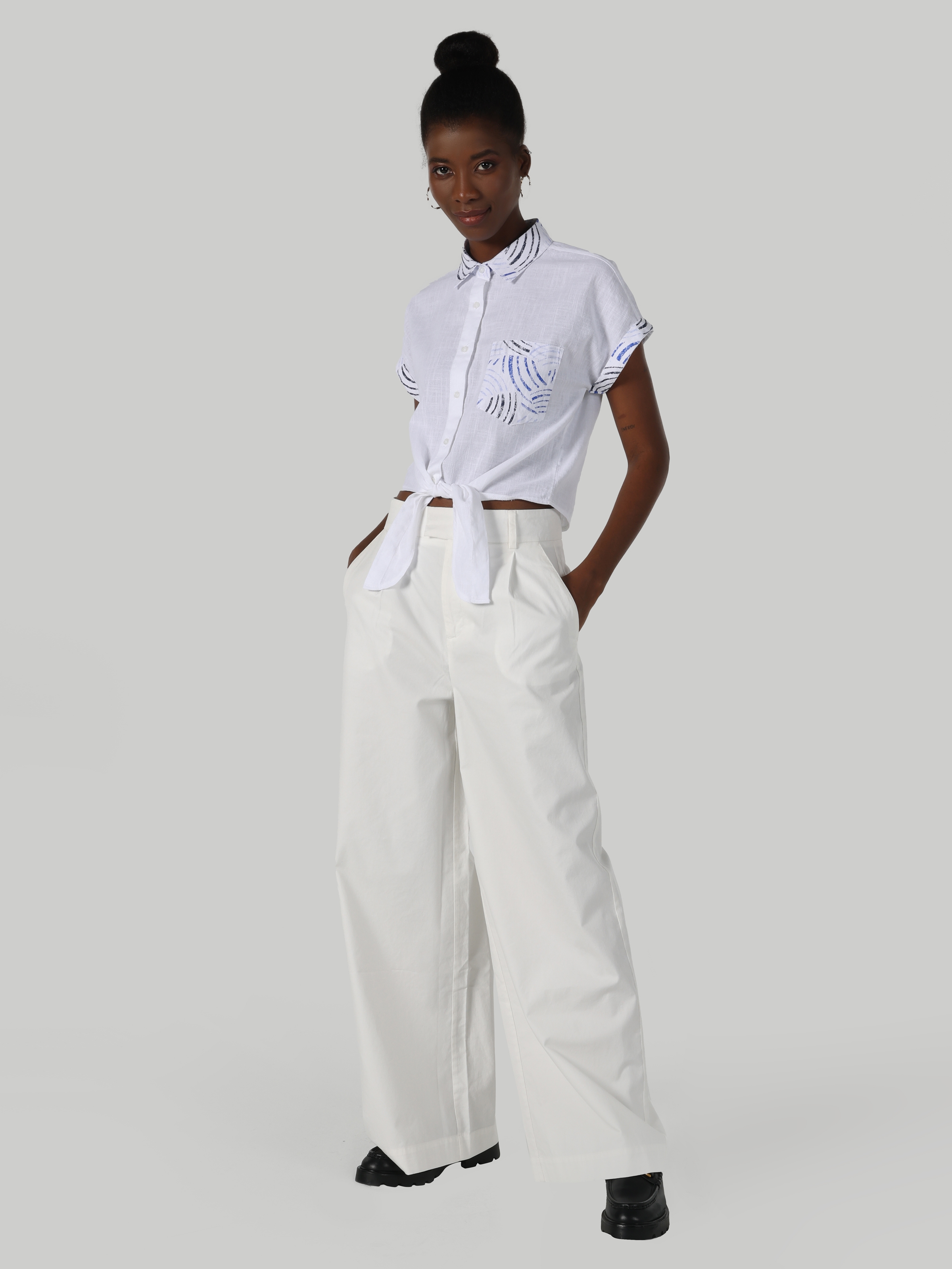 Regular Fit Geniş Paça Yüksek Bel Beyaz Kadın Pantolon Cl1063927