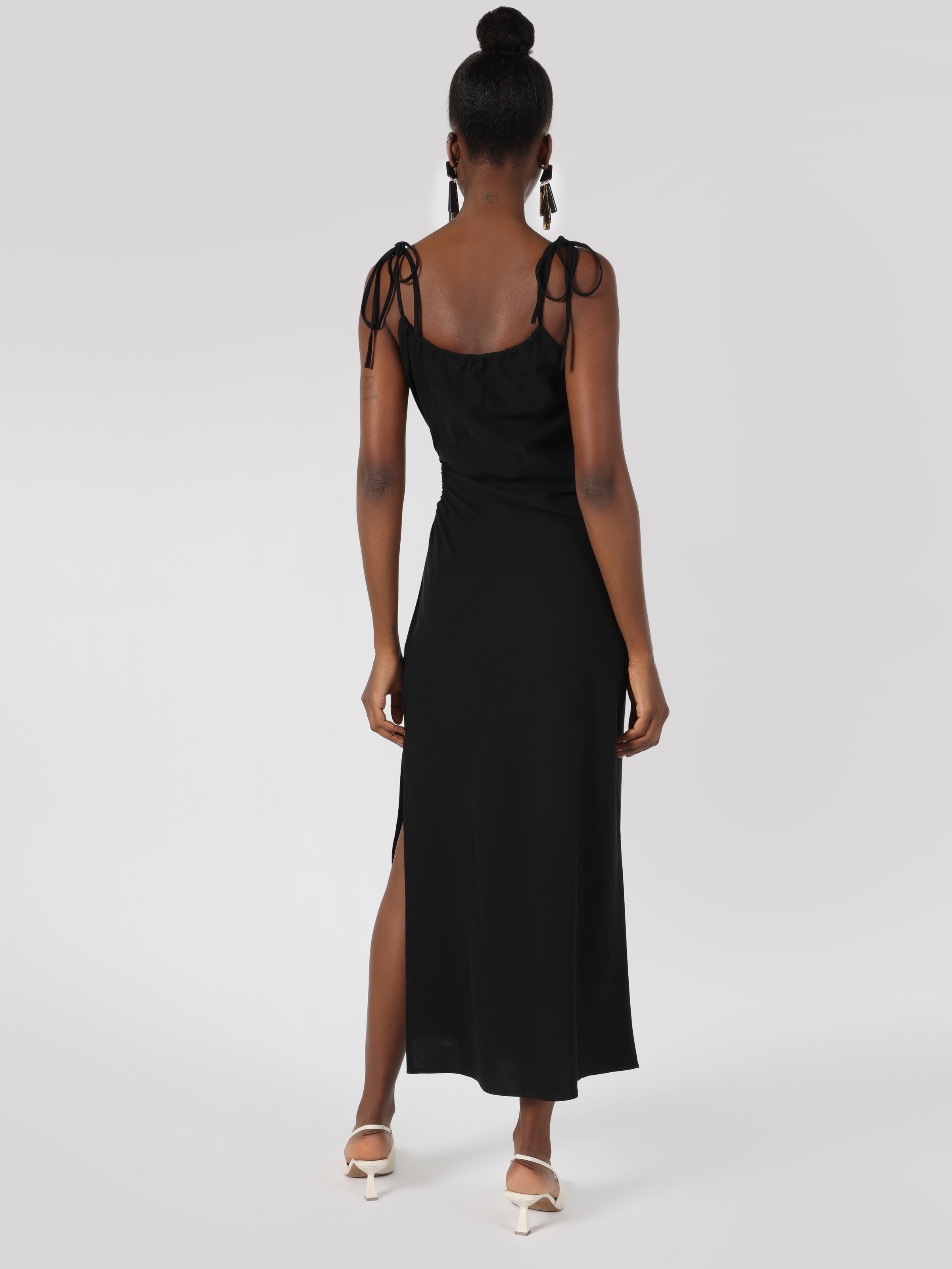 Slim Fit Cut Out Siyah Kadın Elbise Cl1064240