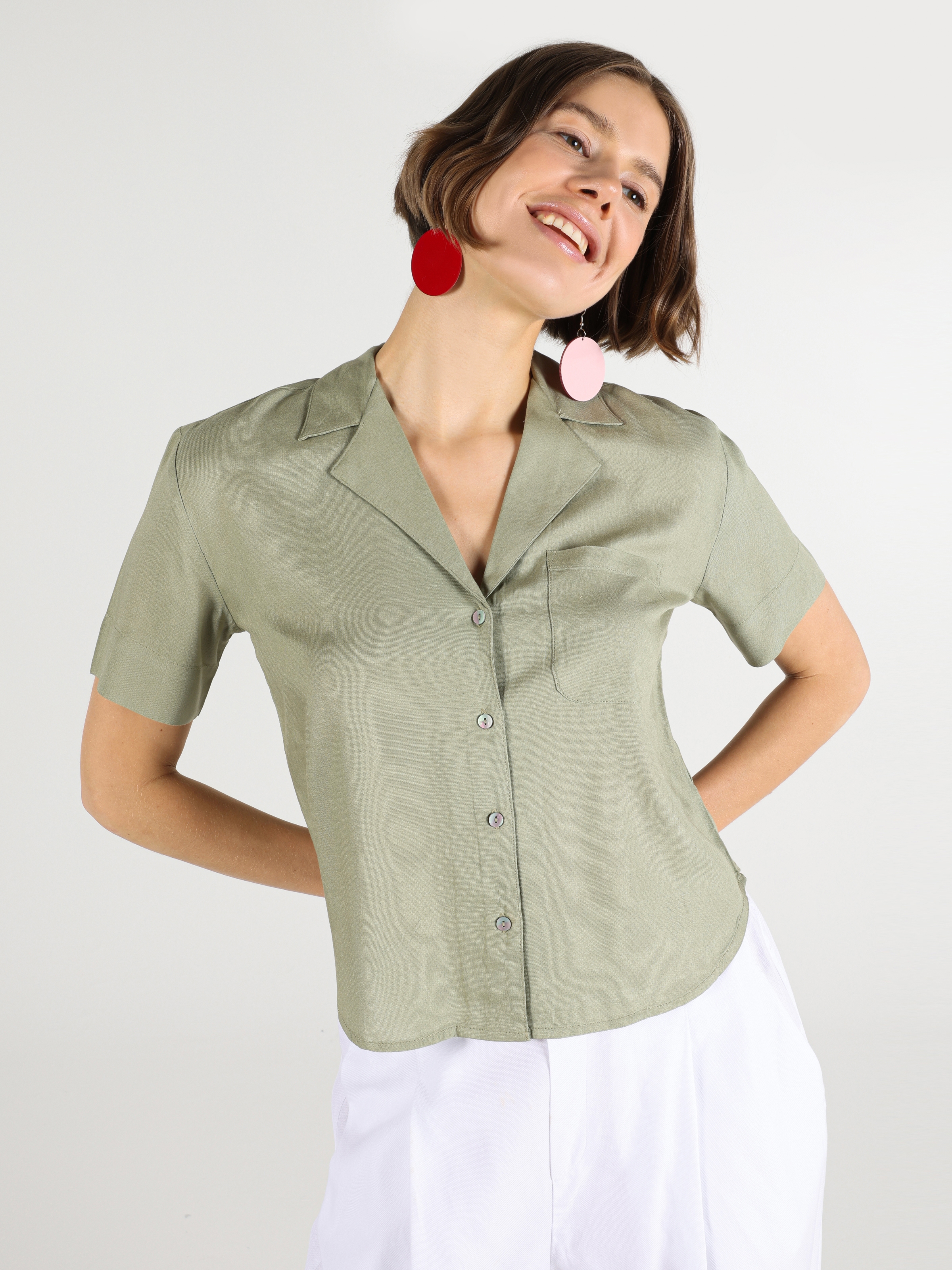 Regular Fit Yeşil Kadın Kısa Kol Gömlek Cl1064447